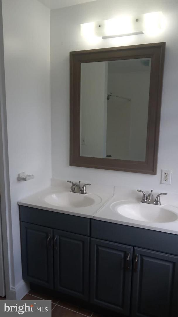 120 DANBURY ST SW #120-C, WASHINGTON, District Of Columbia 20032, 3 Bedrooms Bedrooms, ,2 BathroomsBathrooms,Residential,For sale,120 DANBURY ST SW #120-C,DCDC2201808 MLS # DCDC2201808