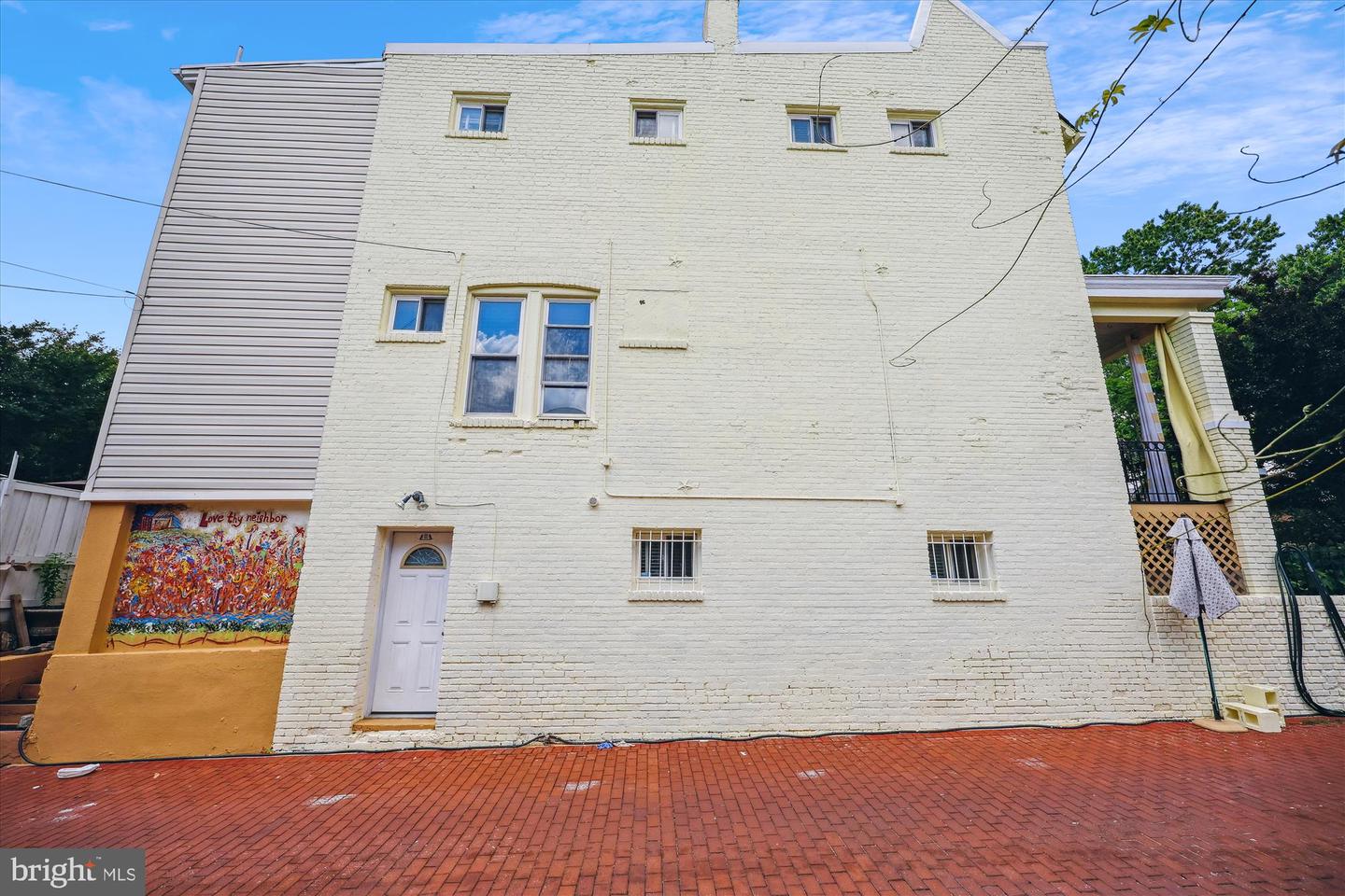 1706 NE 1ST ST NE, WASHINGTON, District Of Columbia 20002, 3 Bedrooms Bedrooms, ,3 BathroomsBathrooms,Residential,For sale,1706 NE 1ST ST NE,DCDC2201924 MLS # DCDC2201924