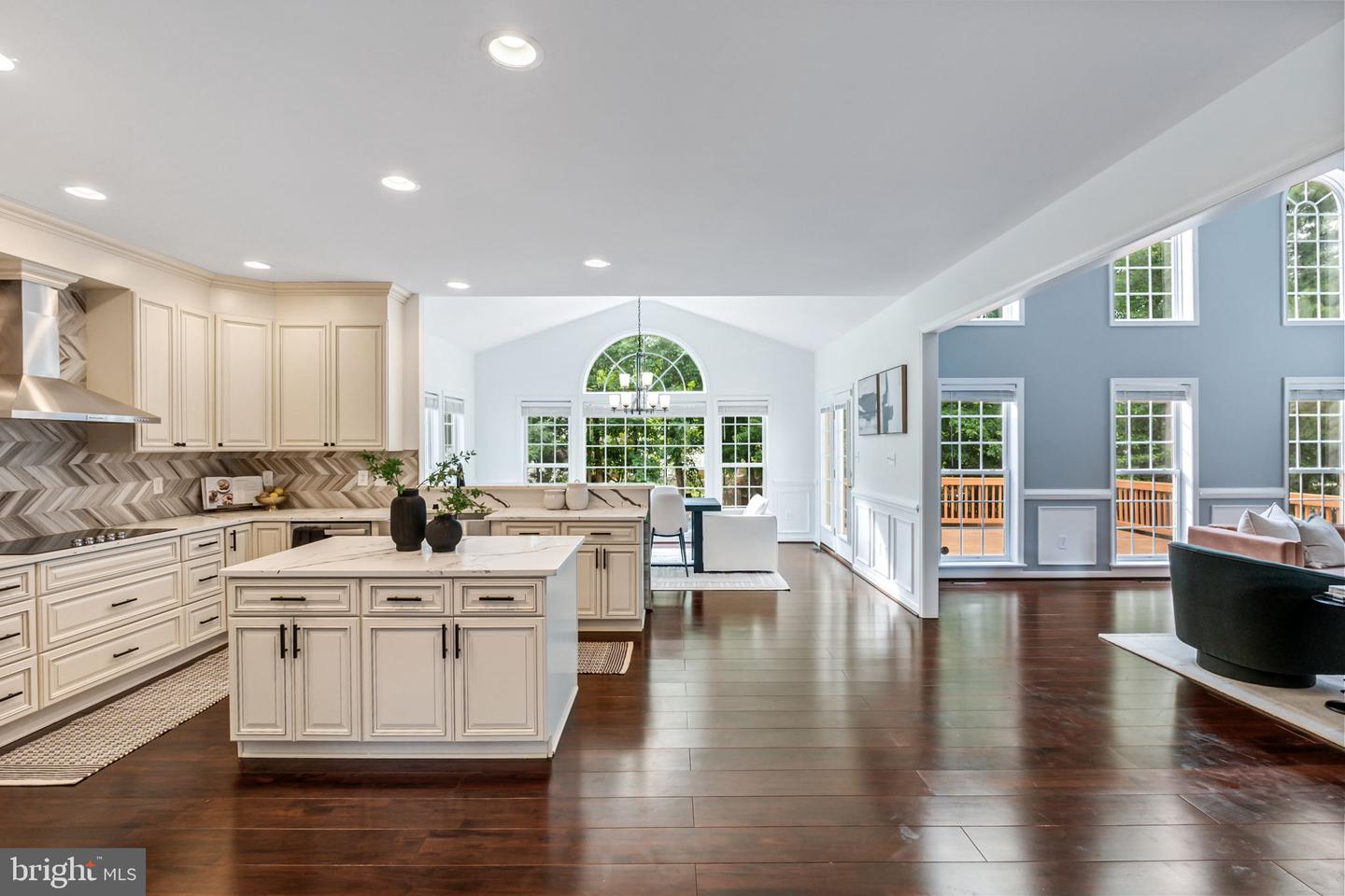 10006 BRIGHTSTONE DR, MIDLOTHIAN, Virginia 23112, 5 Bedrooms Bedrooms, 10 Rooms Rooms,3 BathroomsBathrooms,Residential,For sale,10006 BRIGHTSTONE DR,VACF2001150 MLS # VACF2001150