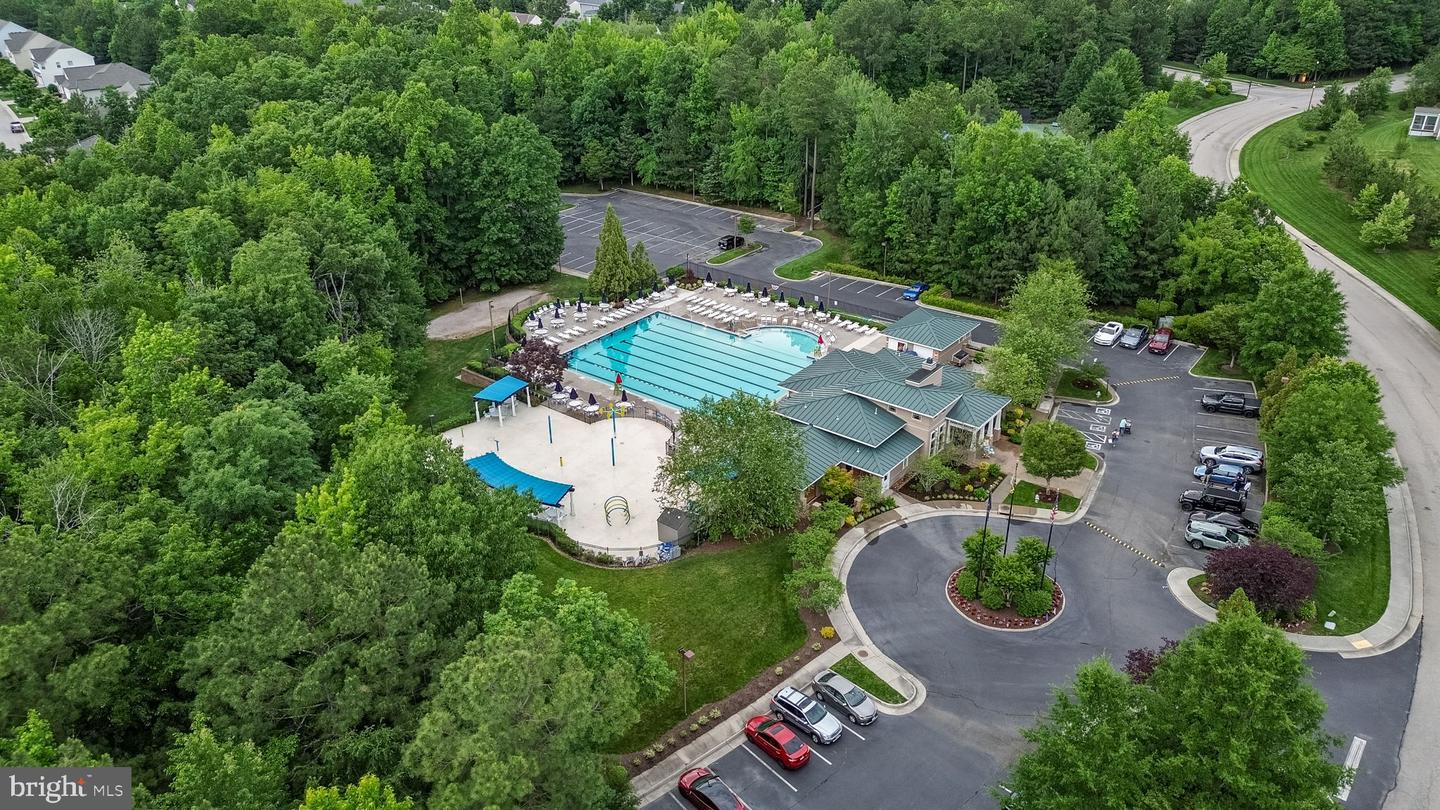 10006 BRIGHTSTONE DR, MIDLOTHIAN, Virginia 23112, 5 Bedrooms Bedrooms, 10 Rooms Rooms,3 BathroomsBathrooms,Residential,For sale,10006 BRIGHTSTONE DR,VACF2001150 MLS # VACF2001150