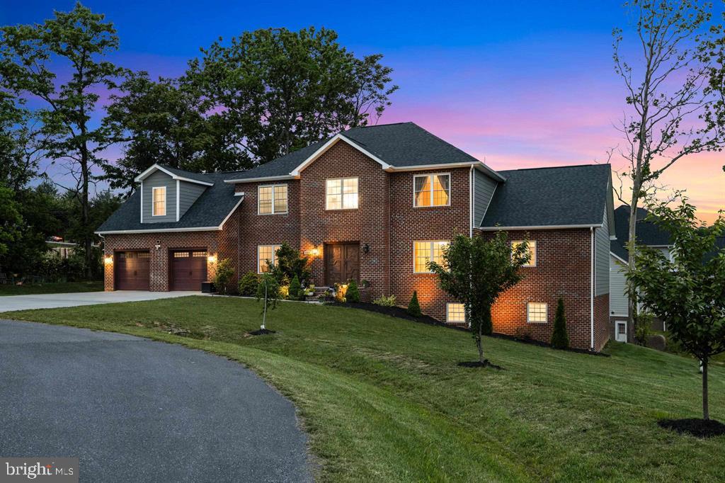 4220 TRAVELER RD, ROCKINGHAM, Virginia 22801, 7 Bedrooms Bedrooms, ,5 BathroomsBathrooms,Residential,For sale,4220 TRAVELER RD,VARO2002330 MLS # VARO2002330