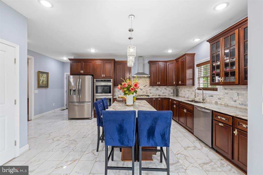 4220 TRAVELER RD, ROCKINGHAM, Virginia 22801, 7 Bedrooms Bedrooms, ,5 BathroomsBathrooms,Residential,For sale,4220 TRAVELER RD,VARO2002330 MLS # VARO2002330