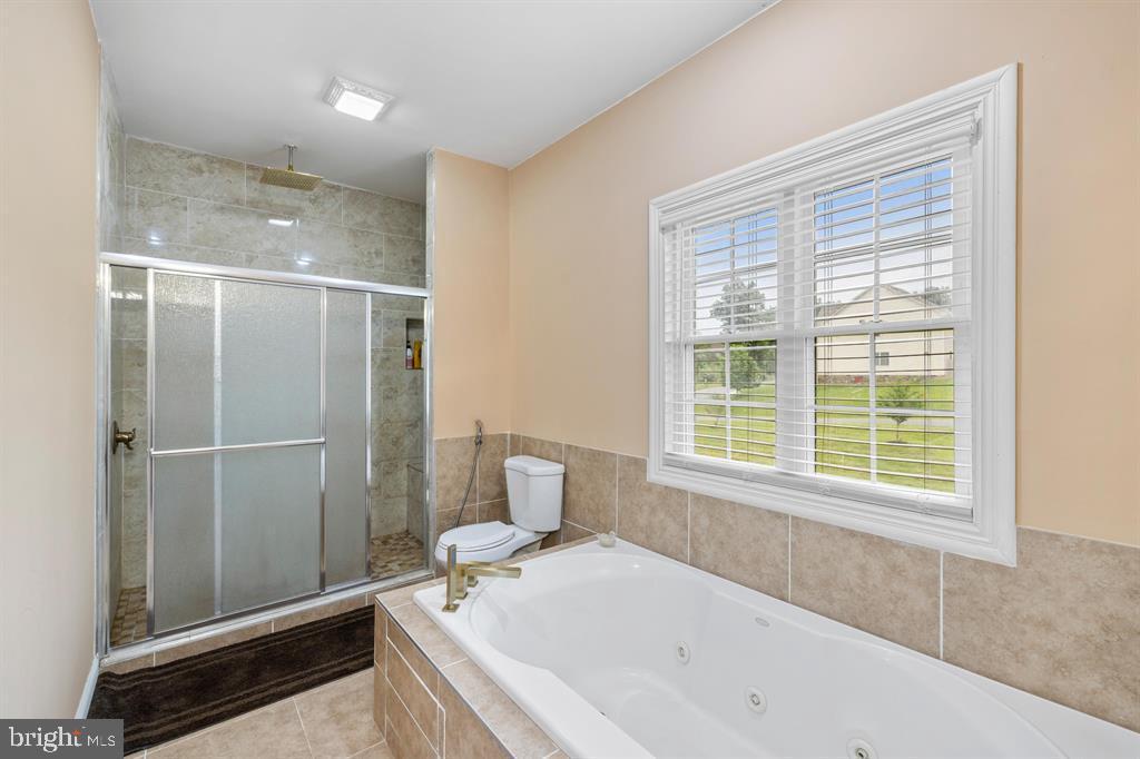 4220 TRAVELER RD, ROCKINGHAM, Virginia 22801, 7 Bedrooms Bedrooms, ,5 BathroomsBathrooms,Residential,For sale,4220 TRAVELER RD,VARO2002330 MLS # VARO2002330