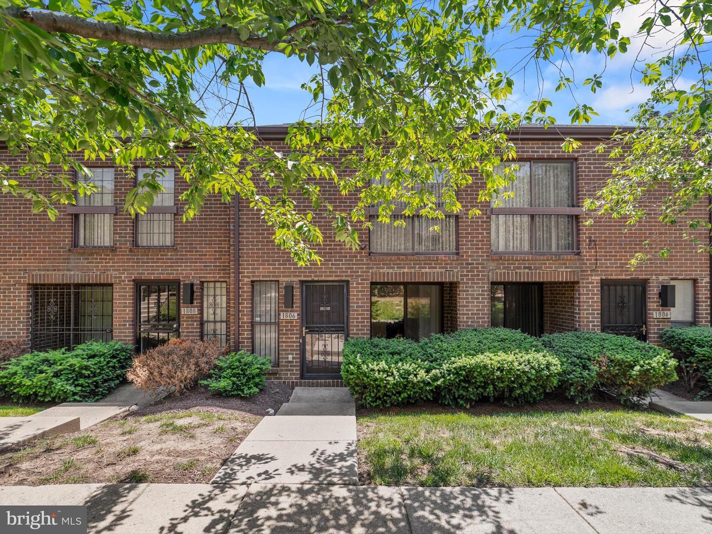 1806 BRYANT ST NE #1806, WASHINGTON, District Of Columbia 20018, 2 Bedrooms Bedrooms, ,2 BathroomsBathrooms,Residential,For sale,1806 BRYANT ST NE #1806,DCDC2202296 MLS # DCDC2202296