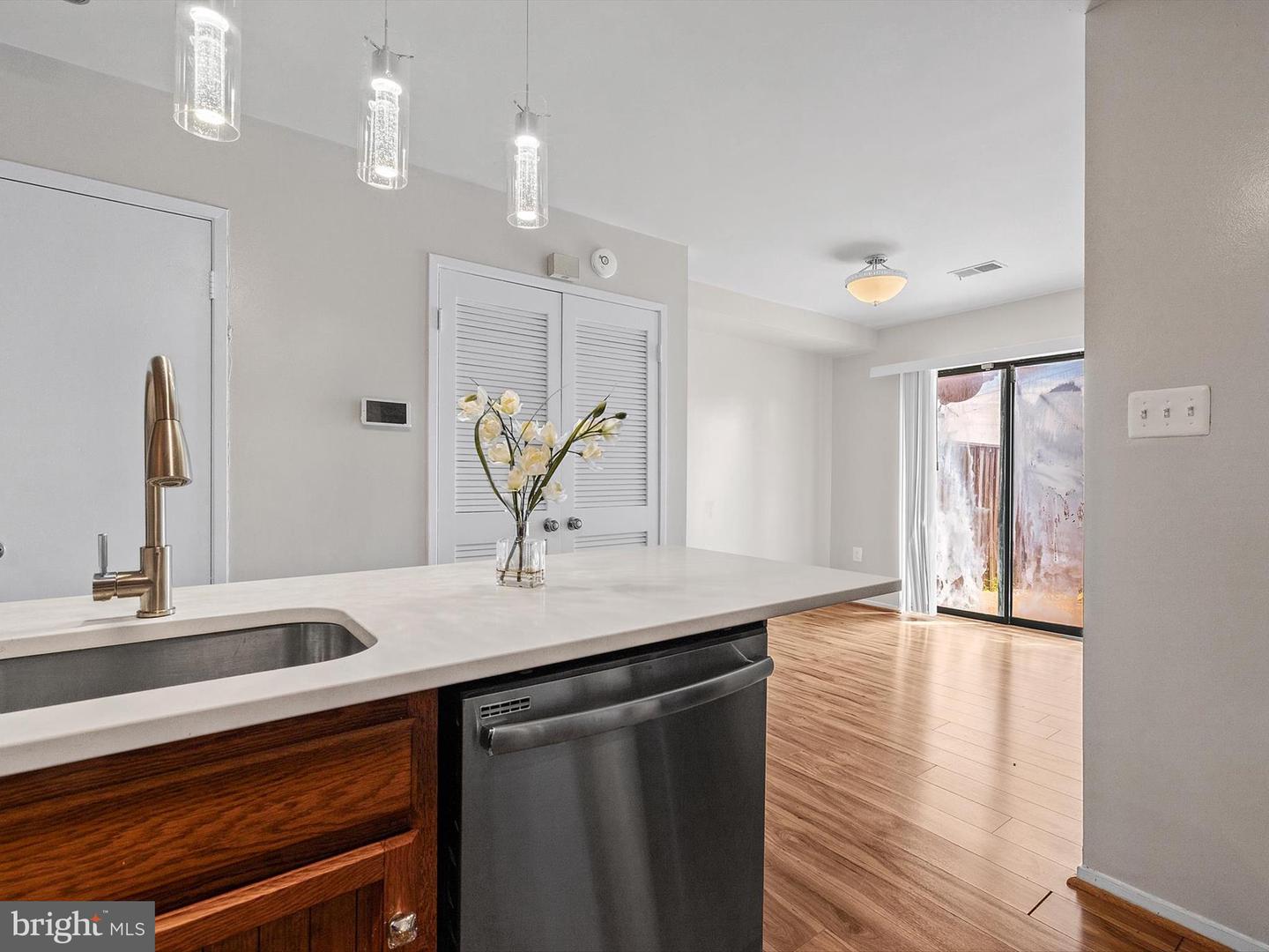 1806 BRYANT ST NE #1806, WASHINGTON, District Of Columbia 20018, 2 Bedrooms Bedrooms, ,2 BathroomsBathrooms,Residential,For sale,1806 BRYANT ST NE #1806,DCDC2202296 MLS # DCDC2202296