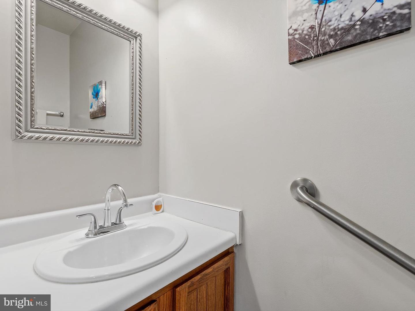 1806 BRYANT ST NE #1806, WASHINGTON, District Of Columbia 20018, 2 Bedrooms Bedrooms, ,2 BathroomsBathrooms,Residential,For sale,1806 BRYANT ST NE #1806,DCDC2202296 MLS # DCDC2202296