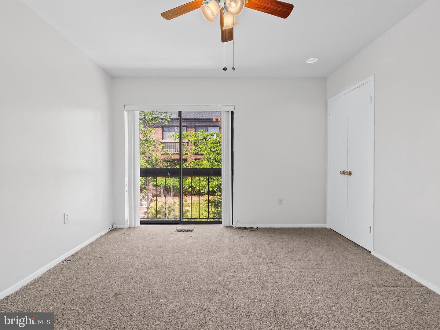 1806 BRYANT ST NE #1806, WASHINGTON, District Of Columbia 20018, 2 Bedrooms Bedrooms, ,2 BathroomsBathrooms,Residential,For sale,1806 BRYANT ST NE #1806,DCDC2202296 MLS # DCDC2202296