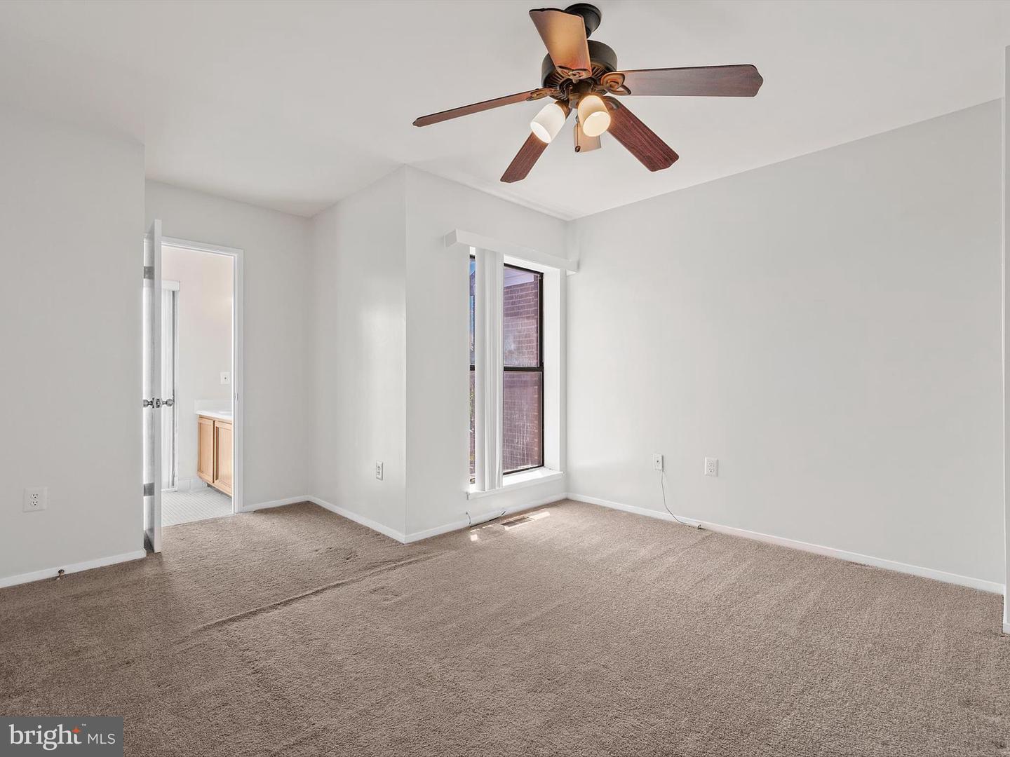 1806 BRYANT ST NE #1806, WASHINGTON, District Of Columbia 20018, 2 Bedrooms Bedrooms, ,2 BathroomsBathrooms,Residential,For sale,1806 BRYANT ST NE #1806,DCDC2202296 MLS # DCDC2202296