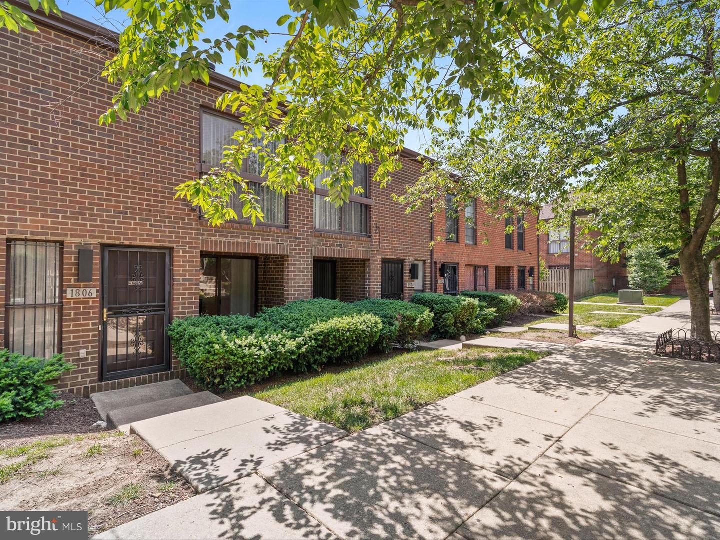 1806 BRYANT ST NE #1806, WASHINGTON, District Of Columbia 20018, 2 Bedrooms Bedrooms, ,2 BathroomsBathrooms,Residential,For sale,1806 BRYANT ST NE #1806,DCDC2202296 MLS # DCDC2202296