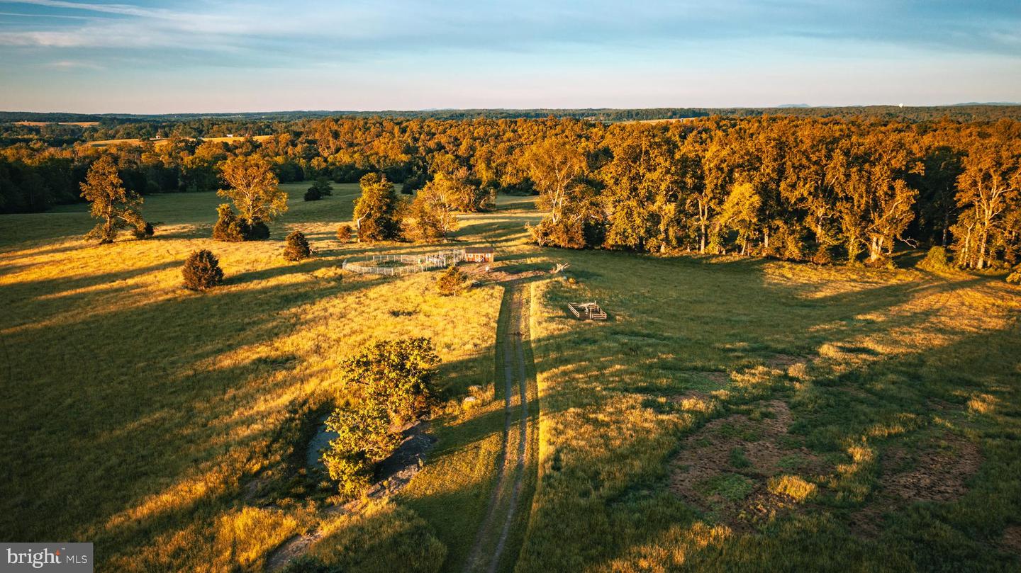 HARTS MILL RD, WARRENTON, Virginia 20186, ,Farm,For sale,HARTS MILL RD,VAFQ2016750 MLS # VAFQ2016750