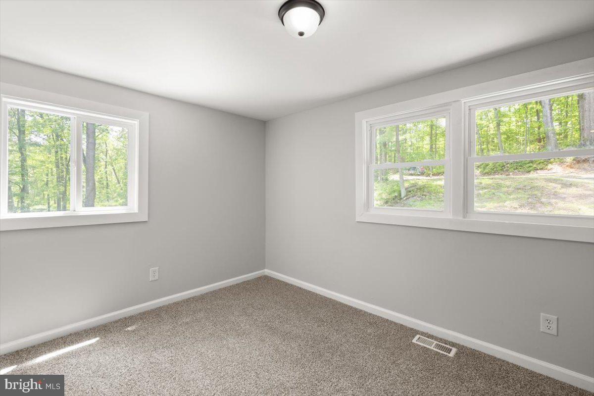 3932 HIDDEN VALLEY LANE, LINDEN, Virginia 22642, 2 Bedrooms Bedrooms, ,1 BathroomBathrooms,Residential,For sale,3932 HIDDEN VALLEY LANE,VAFQ2016788 MLS # VAFQ2016788