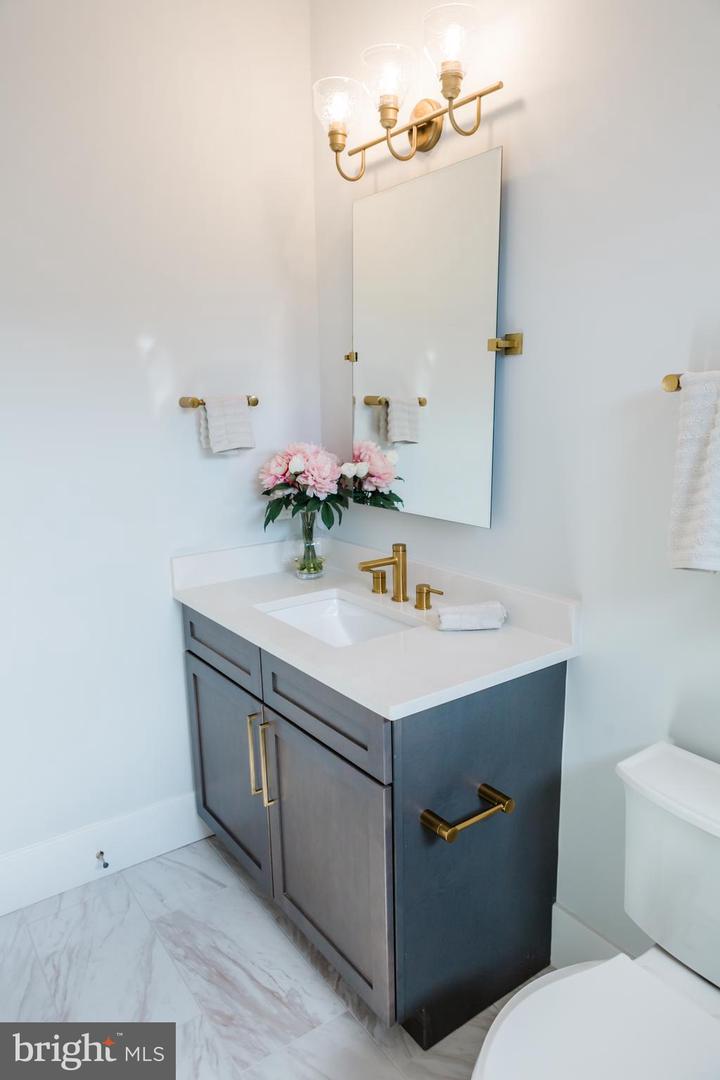 10021 GLENMERE RD, FAIRFAX, Virginia 22032, 5 Bedrooms Bedrooms, ,5 BathroomsBathrooms,Residential,For sale,10021 GLENMERE RD,VAFX2243248 MLS # VAFX2243248