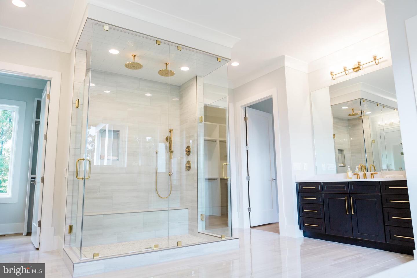10021 GLENMERE RD, FAIRFAX, Virginia 22032, 5 Bedrooms Bedrooms, ,5 BathroomsBathrooms,Residential,For sale,10021 GLENMERE RD,VAFX2243248 MLS # VAFX2243248