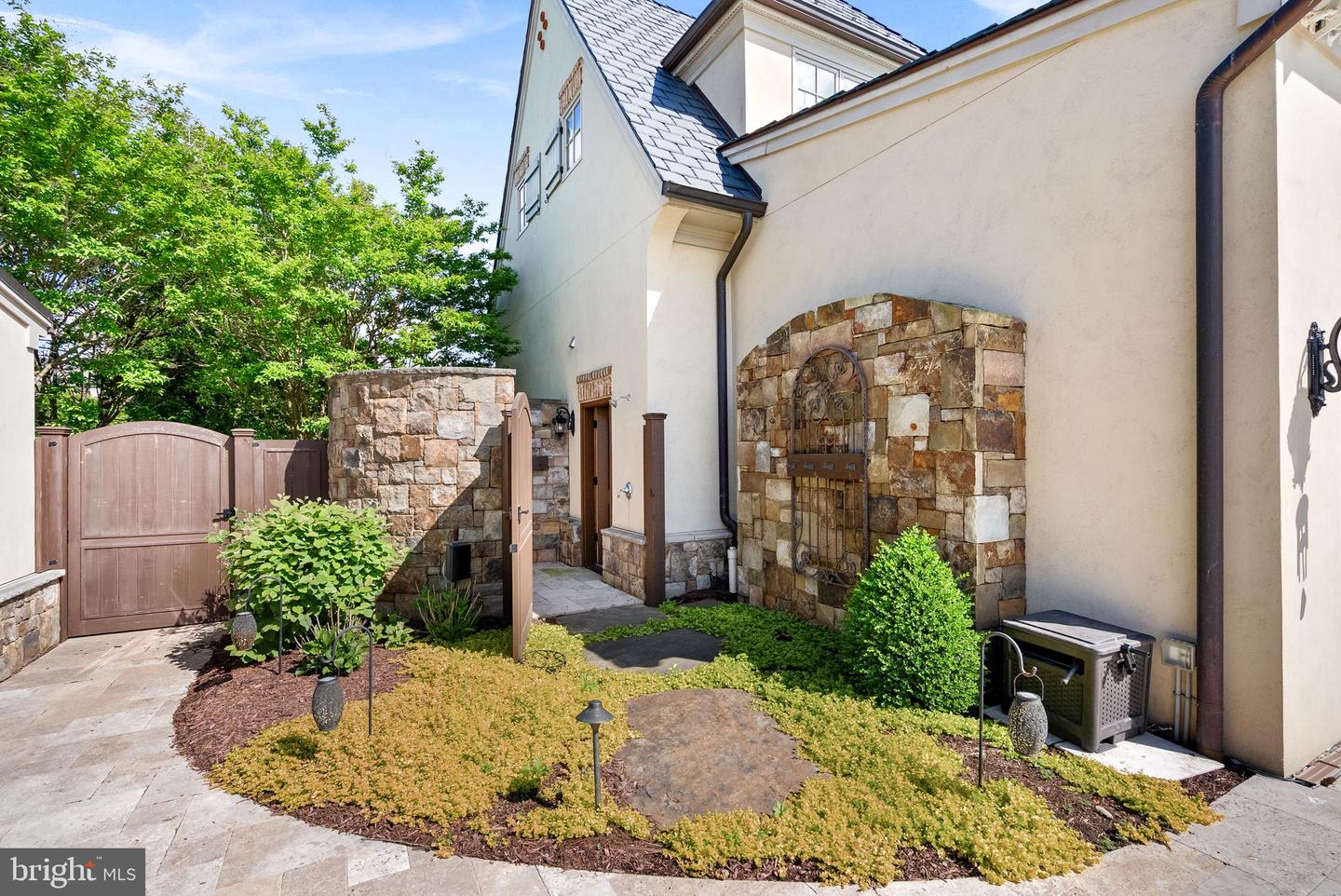 22701 CREIGHTON FARMS DR, LEESBURG, Virginia 20175, 5 Bedrooms Bedrooms, 30 Rooms Rooms,6 BathroomsBathrooms,Residential,For sale,22701 CREIGHTON FARMS DR,VALO2097968 MLS # VALO2097968