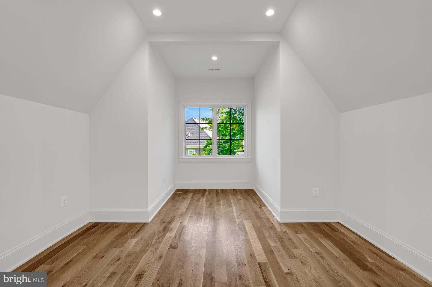 1742 ATOGA AVE, MCLEAN, Virginia 22101, 7 Bedrooms Bedrooms, ,7 BathroomsBathrooms,Residential,For sale,1742 ATOGA AVE,VAFX2243660 MLS # VAFX2243660