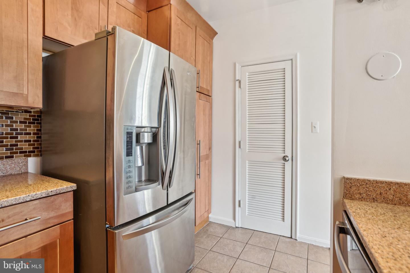 4691 LONGSTREET LN #202, ALEXANDRIA, Virginia 22311, 2 Bedrooms Bedrooms, ,2 BathroomsBathrooms,Residential,For sale,4691 LONGSTREET LN #202,VAAX2045802 MLS # VAAX2045802