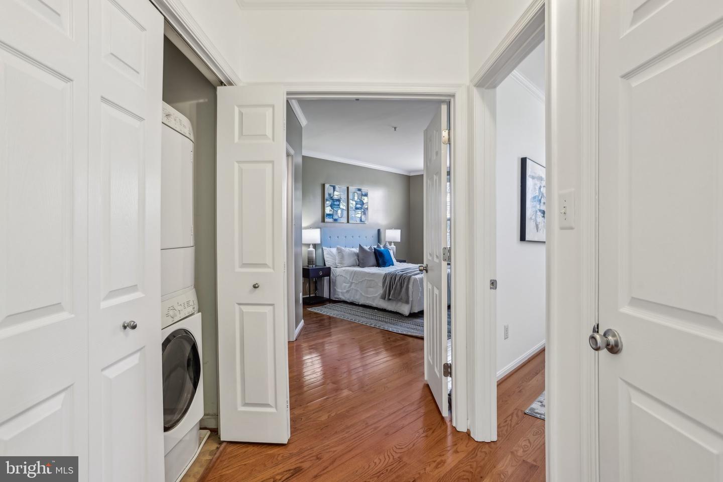 4691 LONGSTREET LN #202, ALEXANDRIA, Virginia 22311, 2 Bedrooms Bedrooms, ,2 BathroomsBathrooms,Residential,For sale,4691 LONGSTREET LN #202,VAAX2045802 MLS # VAAX2045802