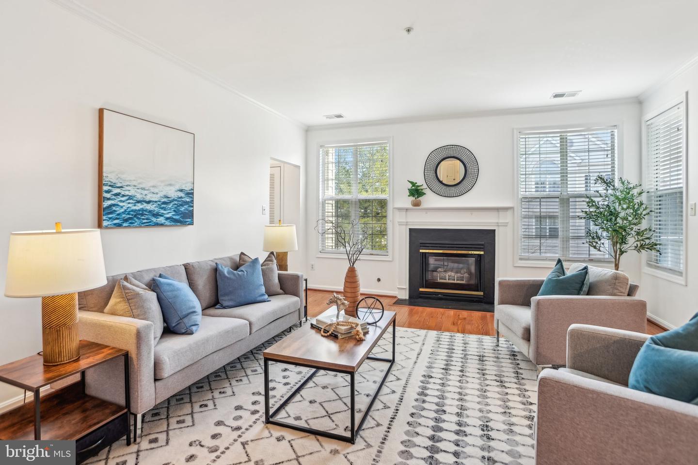 4691 LONGSTREET LN #202, ALEXANDRIA, Virginia 22311, 2 Bedrooms Bedrooms, ,2 BathroomsBathrooms,Residential,For sale,4691 LONGSTREET LN #202,VAAX2045802 MLS # VAAX2045802