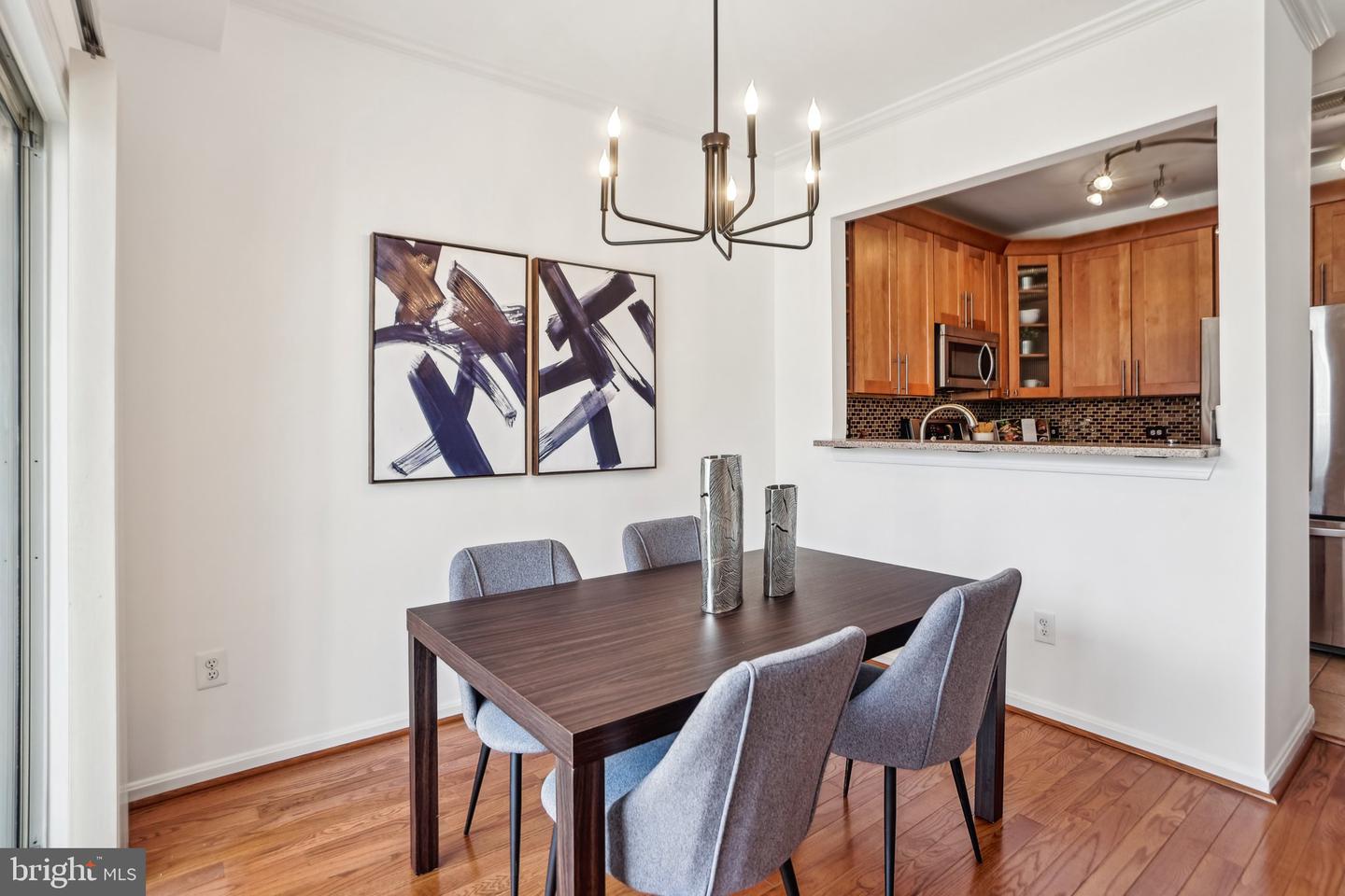 4691 LONGSTREET LN #202, ALEXANDRIA, Virginia 22311, 2 Bedrooms Bedrooms, ,2 BathroomsBathrooms,Residential,For sale,4691 LONGSTREET LN #202,VAAX2045802 MLS # VAAX2045802