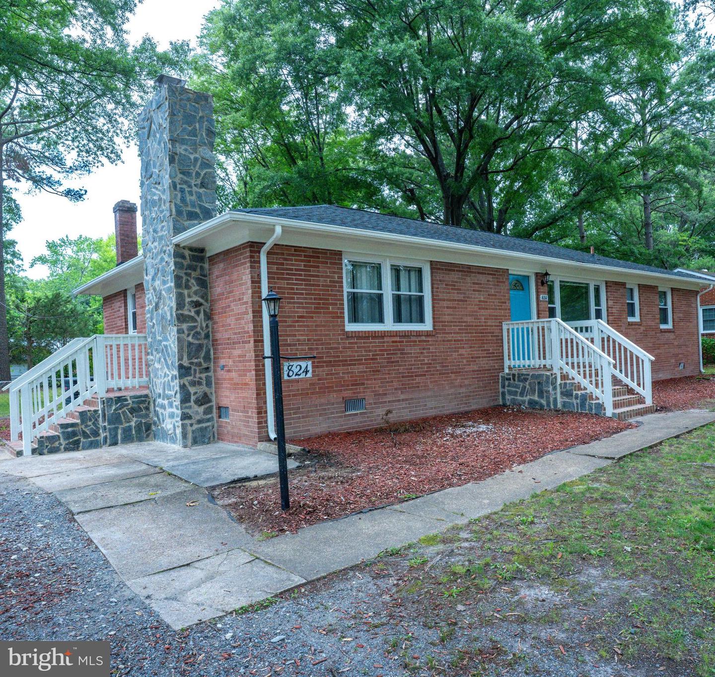 824 NEWKIRK DR, RICHMOND, Virginia 23224, 3 Bedrooms Bedrooms, ,2 BathroomsBathrooms,Residential,For sale,824 NEWKIRK DR,VARC2000686 MLS # VARC2000686
