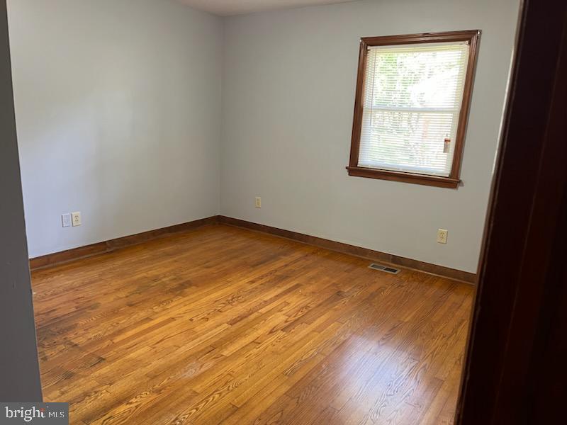 824 NEWKIRK DR, RICHMOND, Virginia 23224, 3 Bedrooms Bedrooms, ,2 BathroomsBathrooms,Residential,For sale,824 NEWKIRK DR,VARC2000686 MLS # VARC2000686