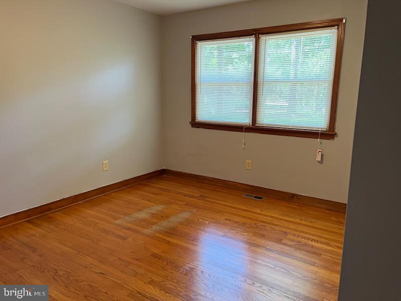 824 NEWKIRK DR, RICHMOND, Virginia 23224, 3 Bedrooms Bedrooms, ,2 BathroomsBathrooms,Residential,For sale,824 NEWKIRK DR,VARC2000686 MLS # VARC2000686