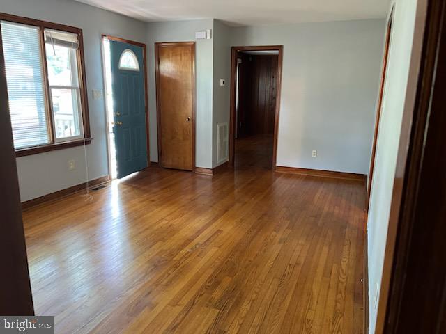 824 NEWKIRK DR, RICHMOND, Virginia 23224, 3 Bedrooms Bedrooms, ,2 BathroomsBathrooms,Residential,For sale,824 NEWKIRK DR,VARC2000686 MLS # VARC2000686