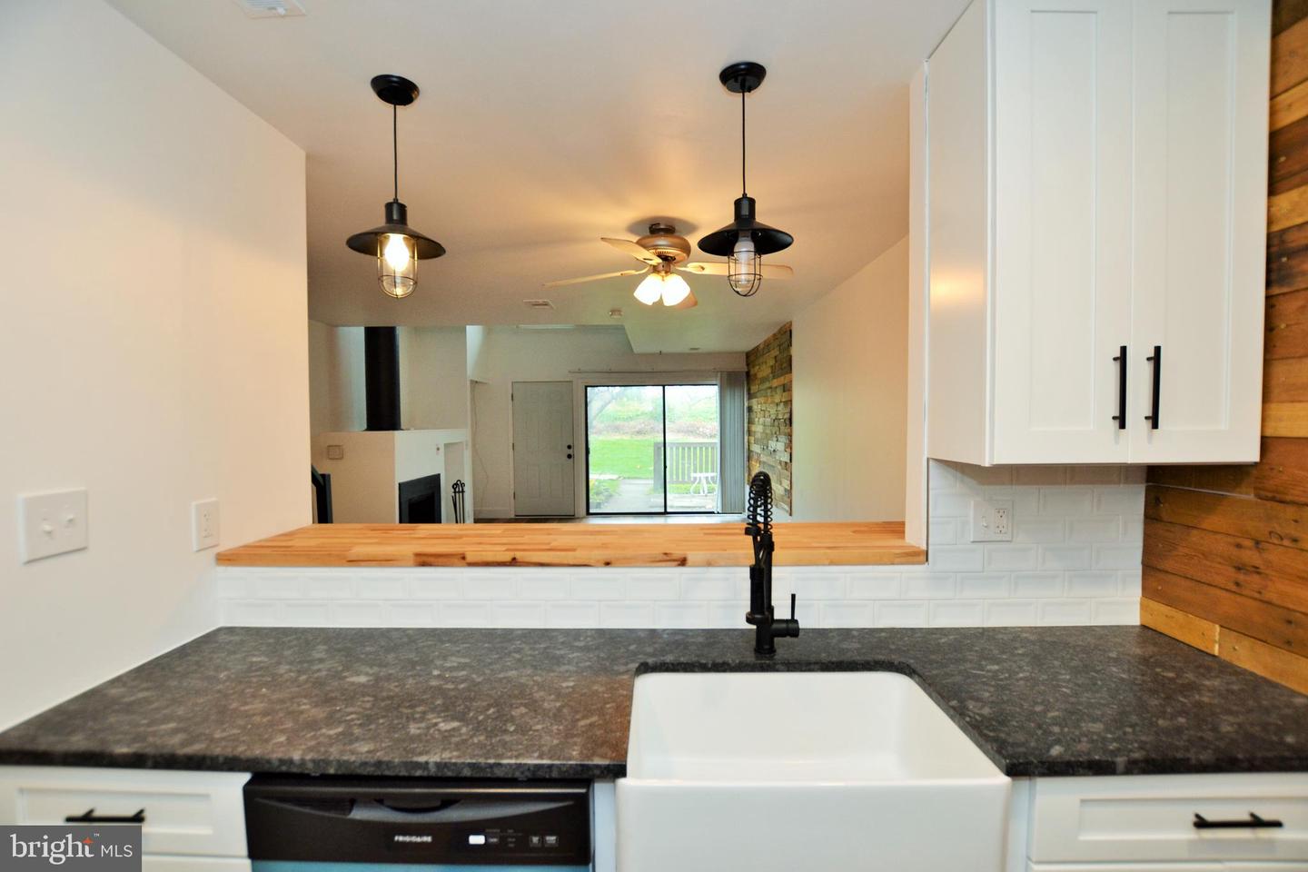1059 WARWICK CT, STERLING, Virginia 20164, 1 Bedroom Bedrooms, ,1 BathroomBathrooms,Residential,For sale,1059 WARWICK CT,VALO2098084 MLS # VALO2098084