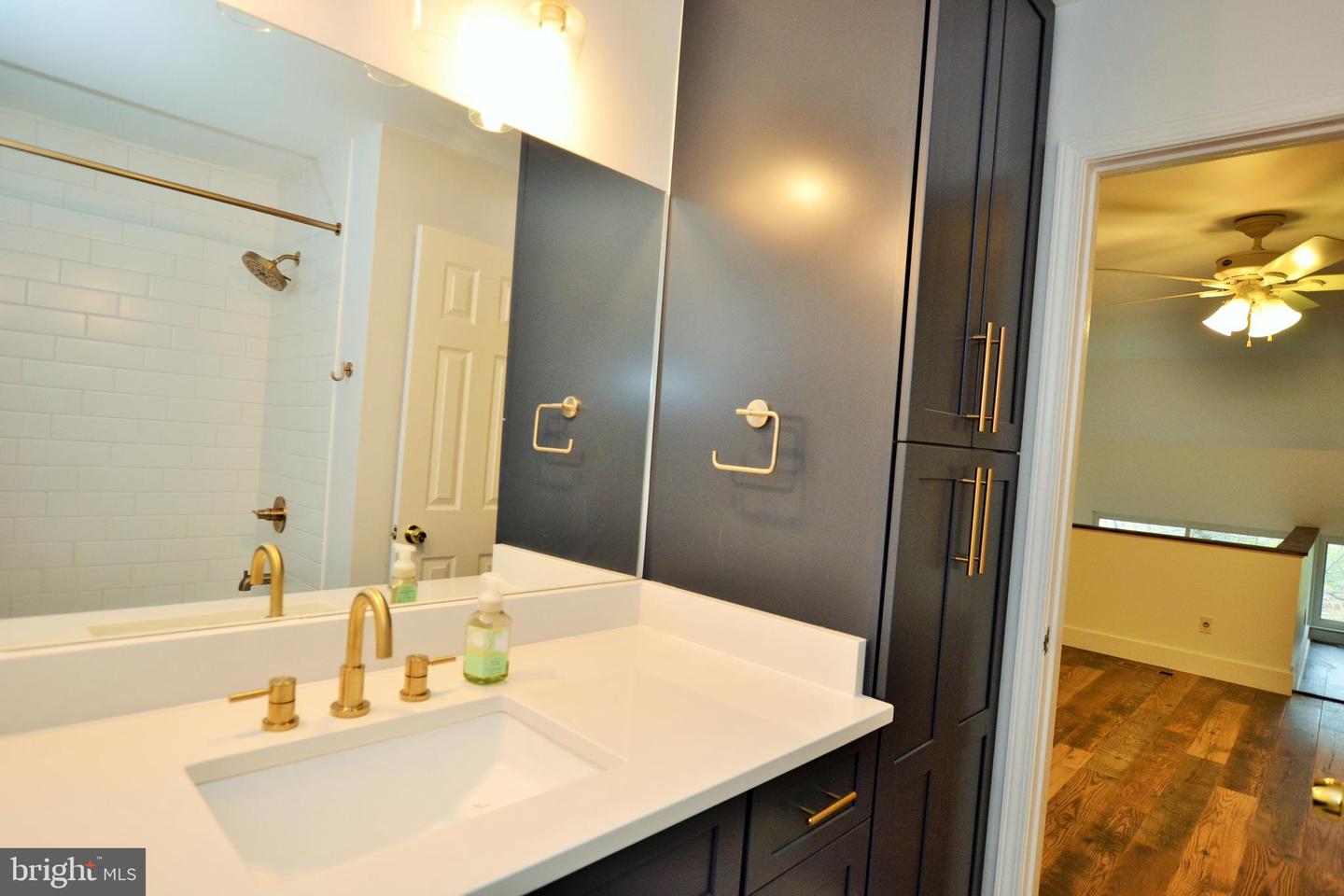 1059 WARWICK CT, STERLING, Virginia 20164, 1 Bedroom Bedrooms, ,1 BathroomBathrooms,Residential,For sale,1059 WARWICK CT,VALO2098084 MLS # VALO2098084
