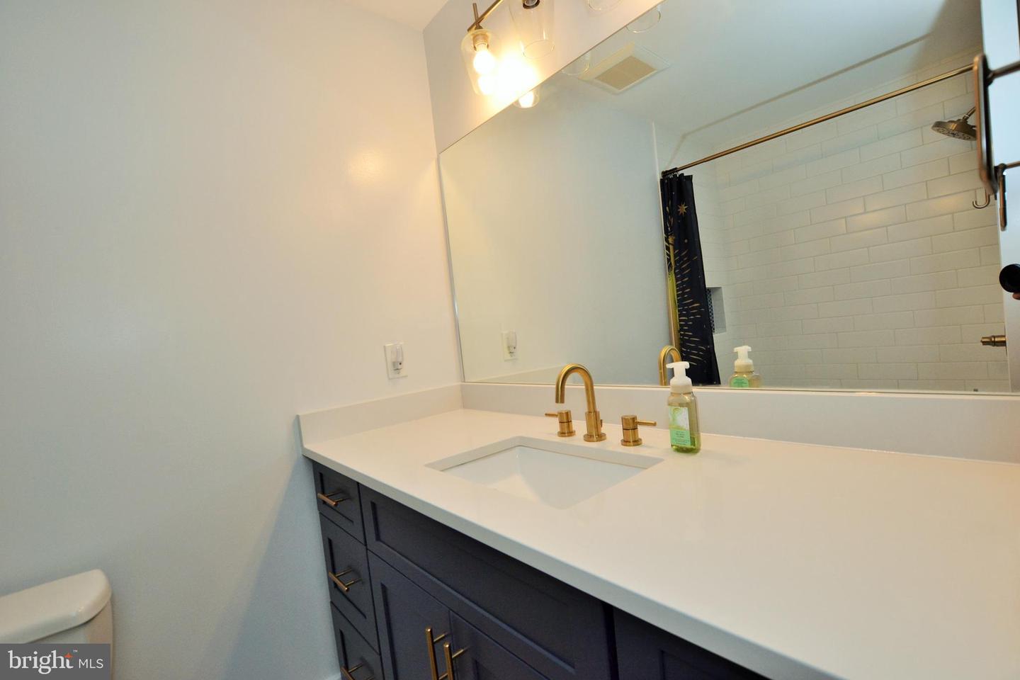 1059 WARWICK CT, STERLING, Virginia 20164, 1 Bedroom Bedrooms, ,1 BathroomBathrooms,Residential,For sale,1059 WARWICK CT,VALO2098084 MLS # VALO2098084