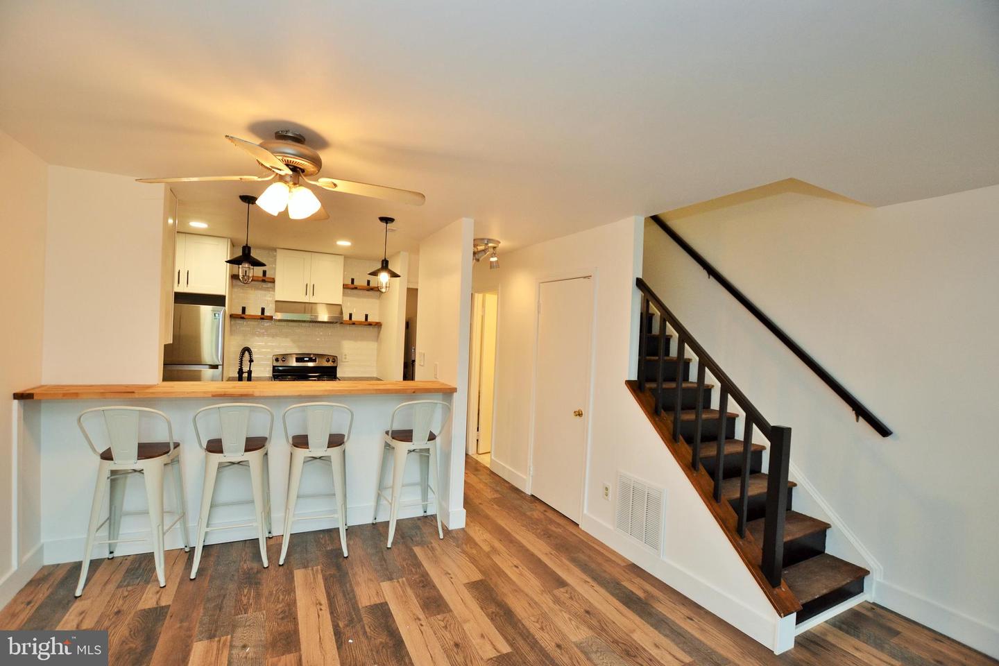 1059 WARWICK CT, STERLING, Virginia 20164, 1 Bedroom Bedrooms, ,1 BathroomBathrooms,Residential,For sale,1059 WARWICK CT,VALO2098084 MLS # VALO2098084