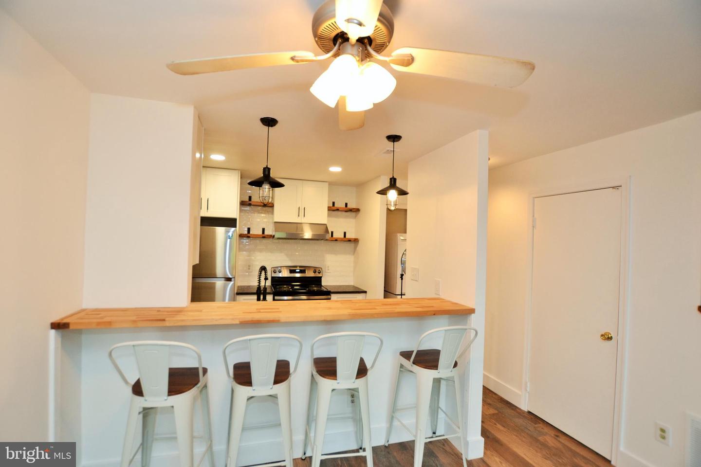 1059 WARWICK CT, STERLING, Virginia 20164, 1 Bedroom Bedrooms, ,1 BathroomBathrooms,Residential,For sale,1059 WARWICK CT,VALO2098084 MLS # VALO2098084