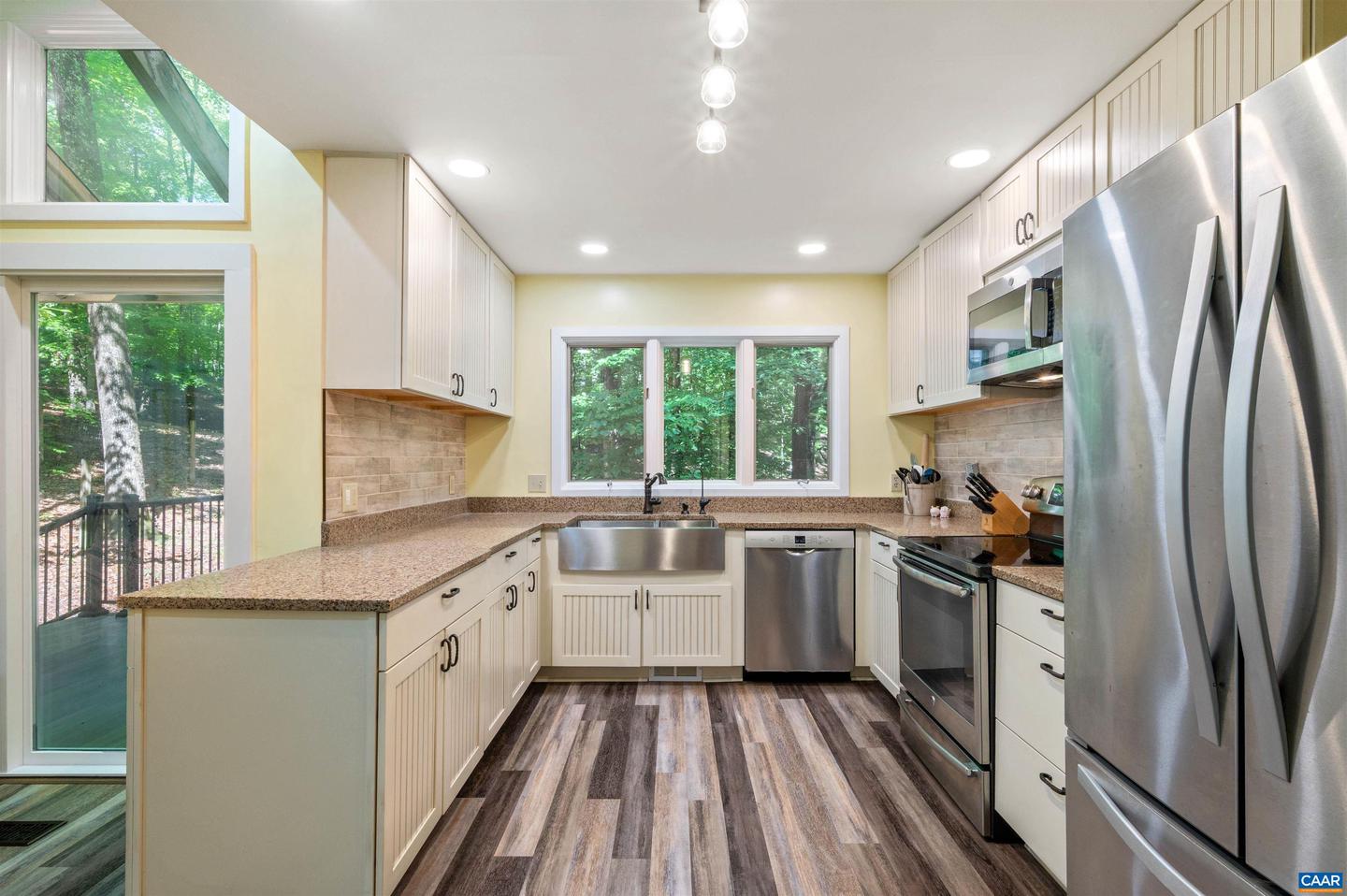 50 LYNNWOOD LN, CHARLOTTESVILLE, Virginia 22901, 5 Bedrooms Bedrooms, ,3 BathroomsBathrooms,Residential,For sale,50 LYNNWOOD LN,665039 MLS # 665039
