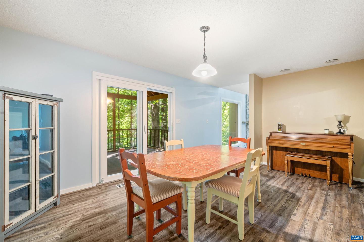 50 LYNNWOOD LN, CHARLOTTESVILLE, Virginia 22901, 5 Bedrooms Bedrooms, ,3 BathroomsBathrooms,Residential,For sale,50 LYNNWOOD LN,665039 MLS # 665039