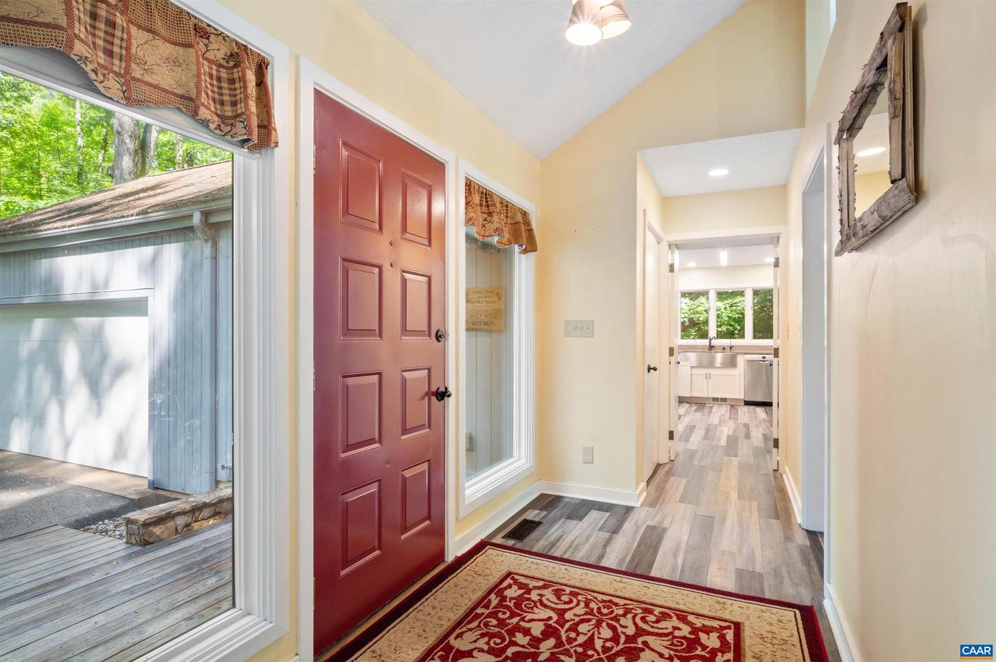 50 LYNNWOOD LN, CHARLOTTESVILLE, Virginia 22901, 5 Bedrooms Bedrooms, ,3 BathroomsBathrooms,Residential,For sale,50 LYNNWOOD LN,665039 MLS # 665039