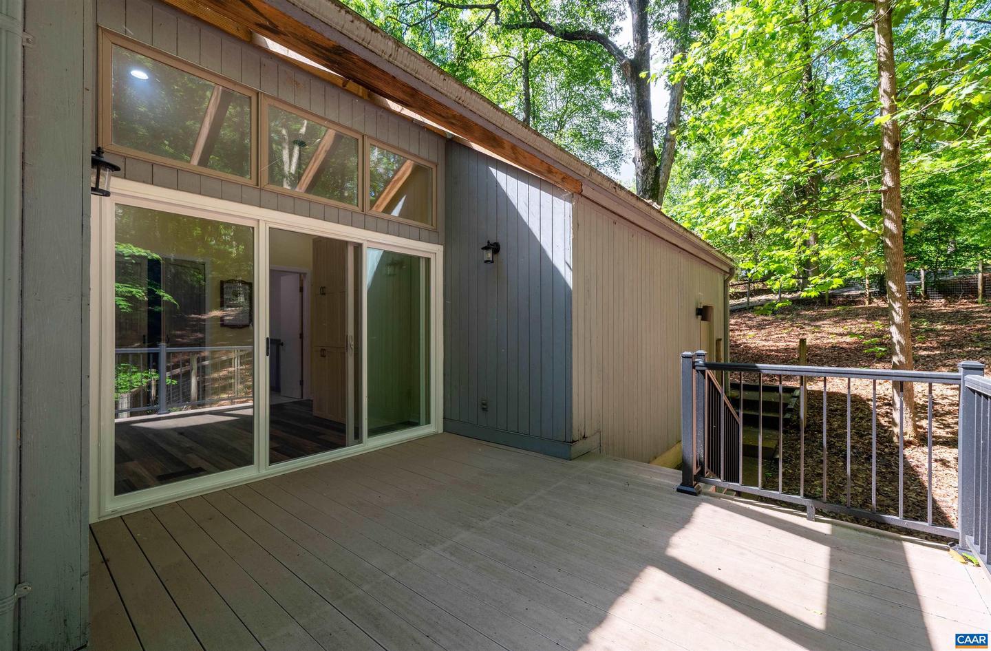 50 LYNNWOOD LN, CHARLOTTESVILLE, Virginia 22901, 5 Bedrooms Bedrooms, ,3 BathroomsBathrooms,Residential,For sale,50 LYNNWOOD LN,665039 MLS # 665039