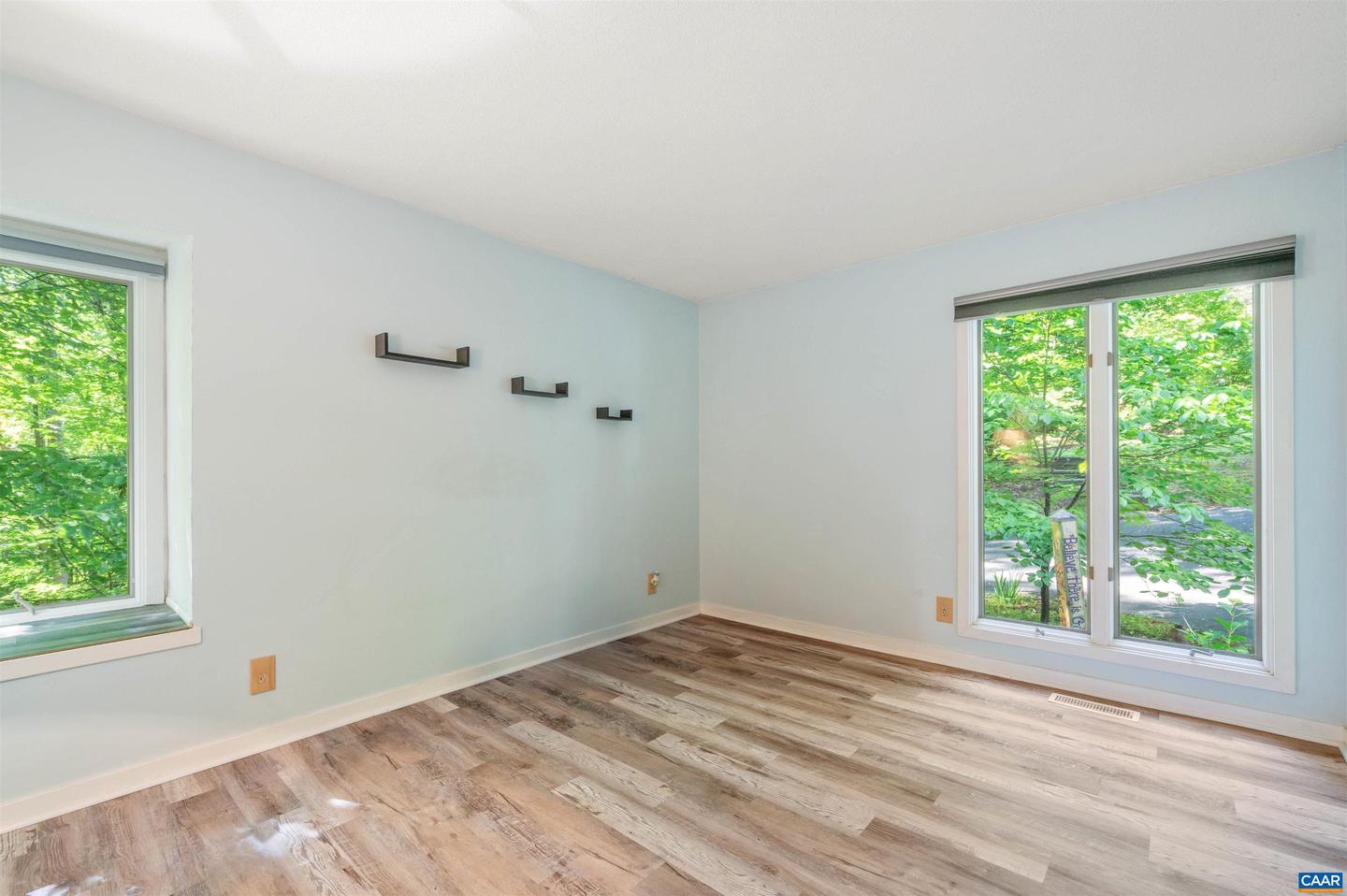 50 LYNNWOOD LN, CHARLOTTESVILLE, Virginia 22901, 5 Bedrooms Bedrooms, ,3 BathroomsBathrooms,Residential,For sale,50 LYNNWOOD LN,665039 MLS # 665039