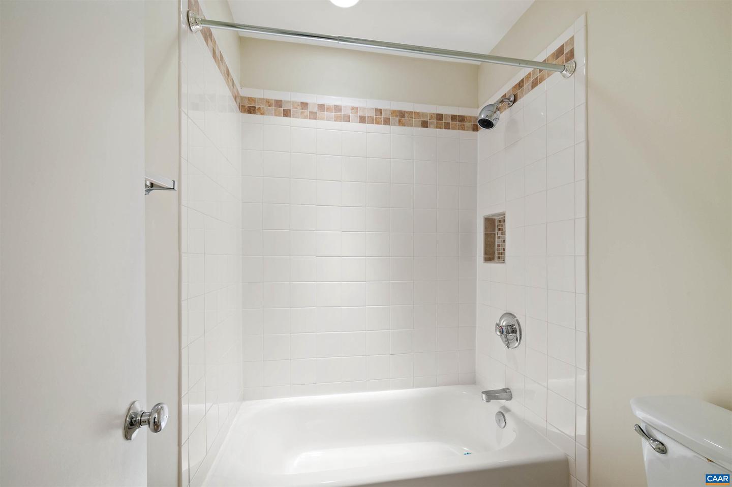50 LYNNWOOD LN, CHARLOTTESVILLE, Virginia 22901, 5 Bedrooms Bedrooms, ,3 BathroomsBathrooms,Residential,For sale,50 LYNNWOOD LN,665039 MLS # 665039