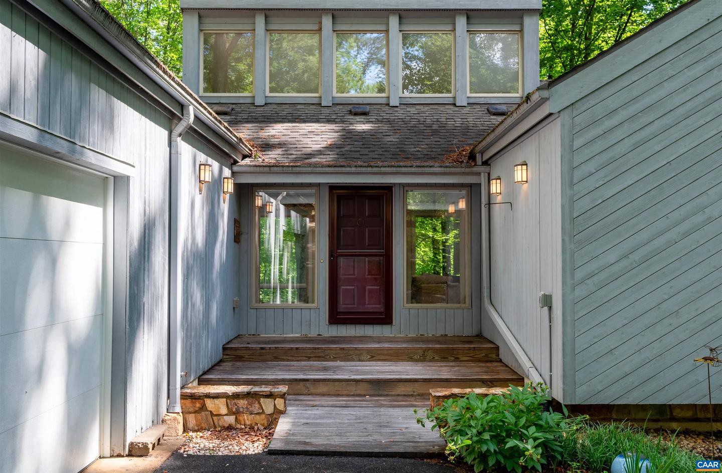 50 LYNNWOOD LN, CHARLOTTESVILLE, Virginia 22901, 5 Bedrooms Bedrooms, ,3 BathroomsBathrooms,Residential,For sale,50 LYNNWOOD LN,665039 MLS # 665039