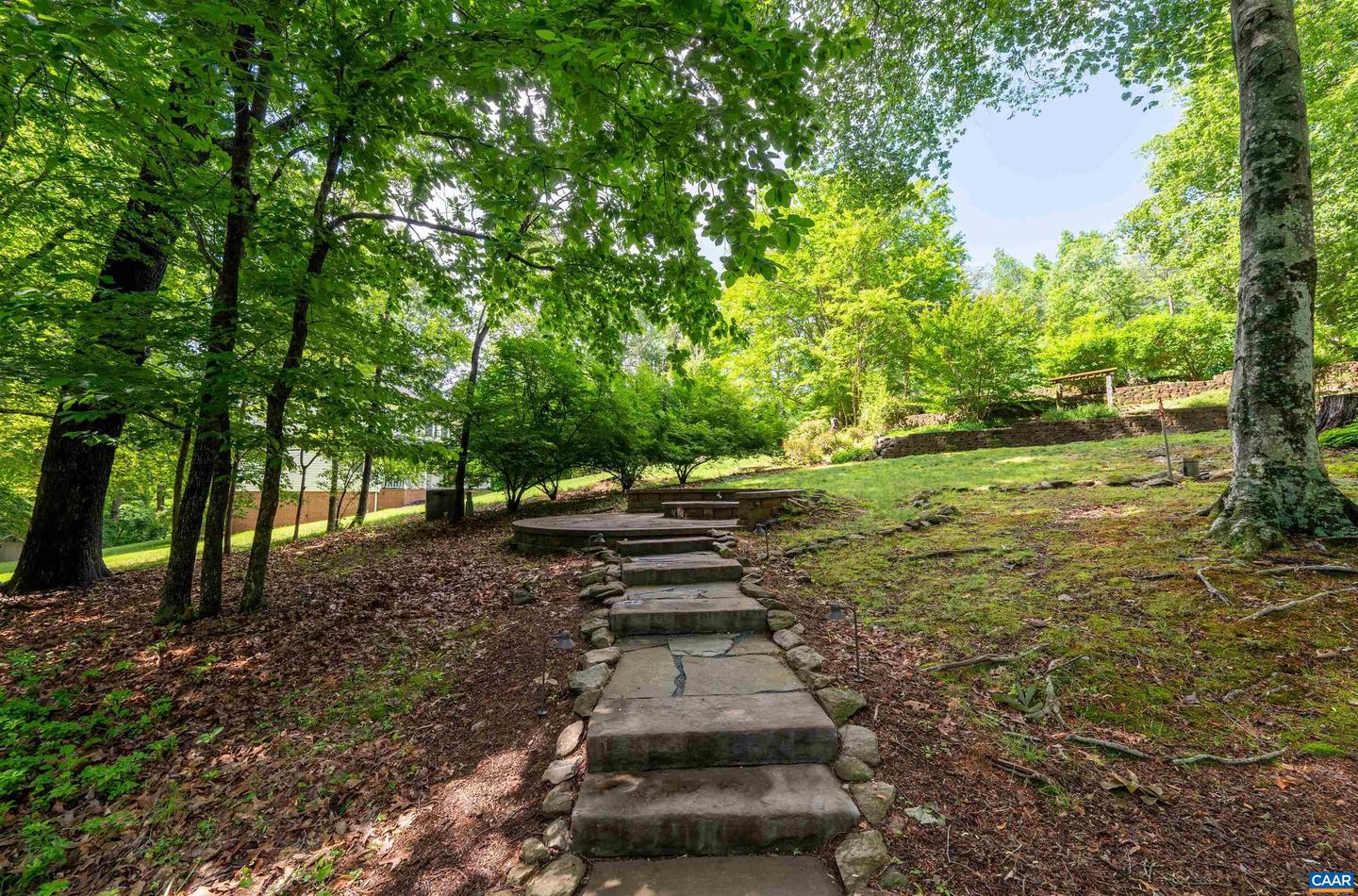 50 LYNNWOOD LN, CHARLOTTESVILLE, Virginia 22901, 5 Bedrooms Bedrooms, ,3 BathroomsBathrooms,Residential,For sale,50 LYNNWOOD LN,665039 MLS # 665039
