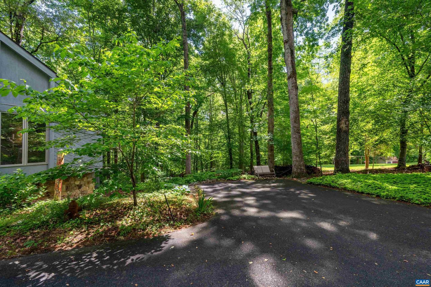 50 LYNNWOOD LN, CHARLOTTESVILLE, Virginia 22901, 5 Bedrooms Bedrooms, ,3 BathroomsBathrooms,Residential,For sale,50 LYNNWOOD LN,665039 MLS # 665039