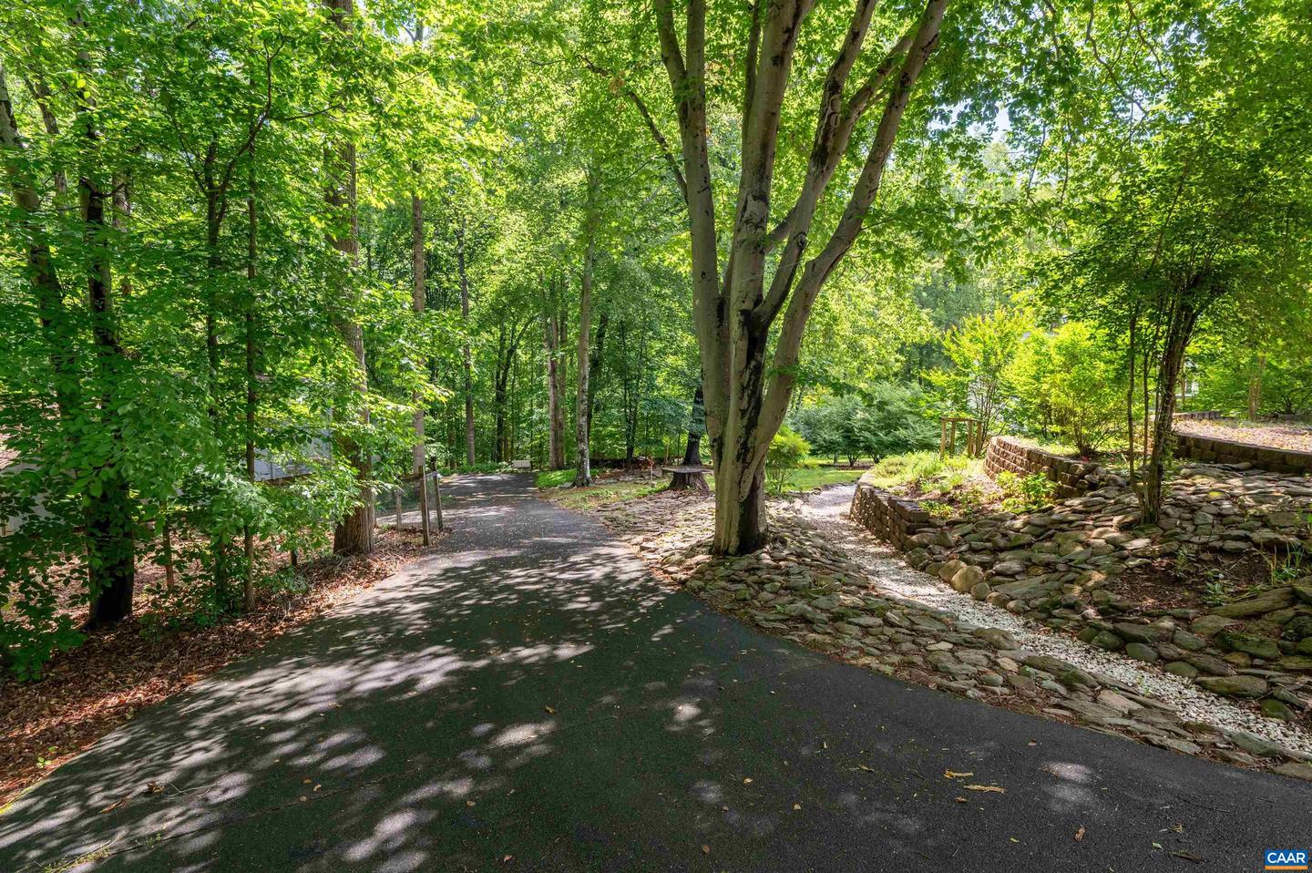 50 LYNNWOOD LN, CHARLOTTESVILLE, Virginia 22901, 5 Bedrooms Bedrooms, ,3 BathroomsBathrooms,Residential,For sale,50 LYNNWOOD LN,665039 MLS # 665039