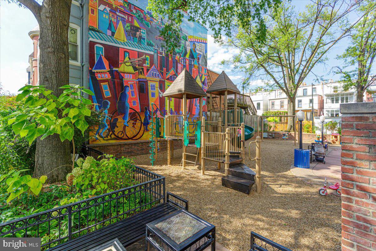 908 WESTMINSTER ST NW, WASHINGTON, District Of Columbia 20001, 4 Bedrooms Bedrooms, ,3 BathroomsBathrooms,Residential,For sale,908 WESTMINSTER ST NW,DCDC2202880 MLS # DCDC2202880