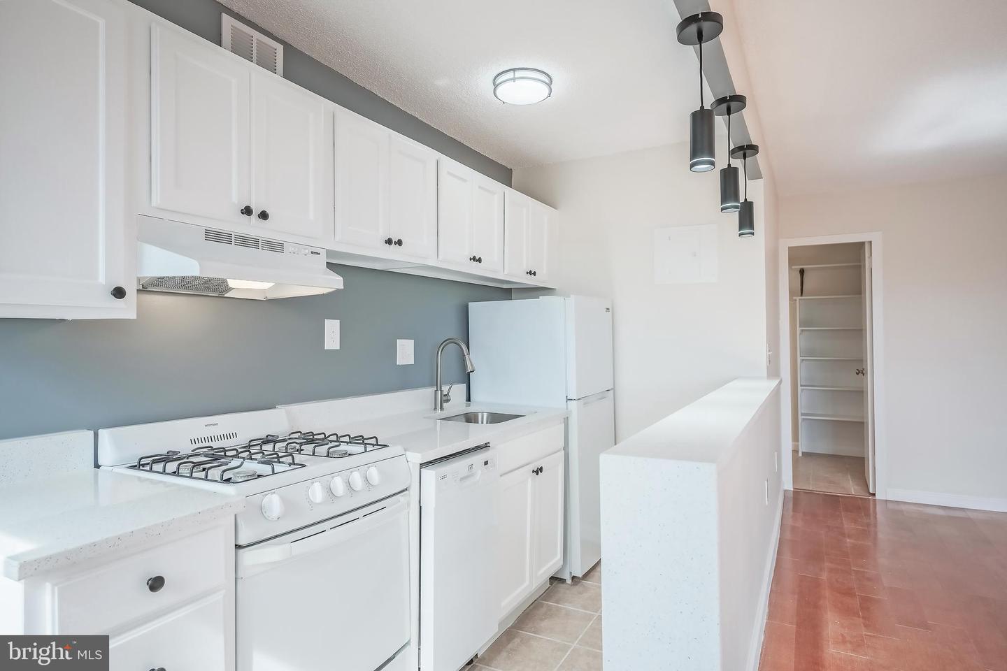 2500 N VAN DORN ST #912, ALEXANDRIA, Virginia 22302, ,1 BathroomBathrooms,Residential,For sale,2500 N VAN DORN ST #912,VAAX2045810 MLS # VAAX2045810