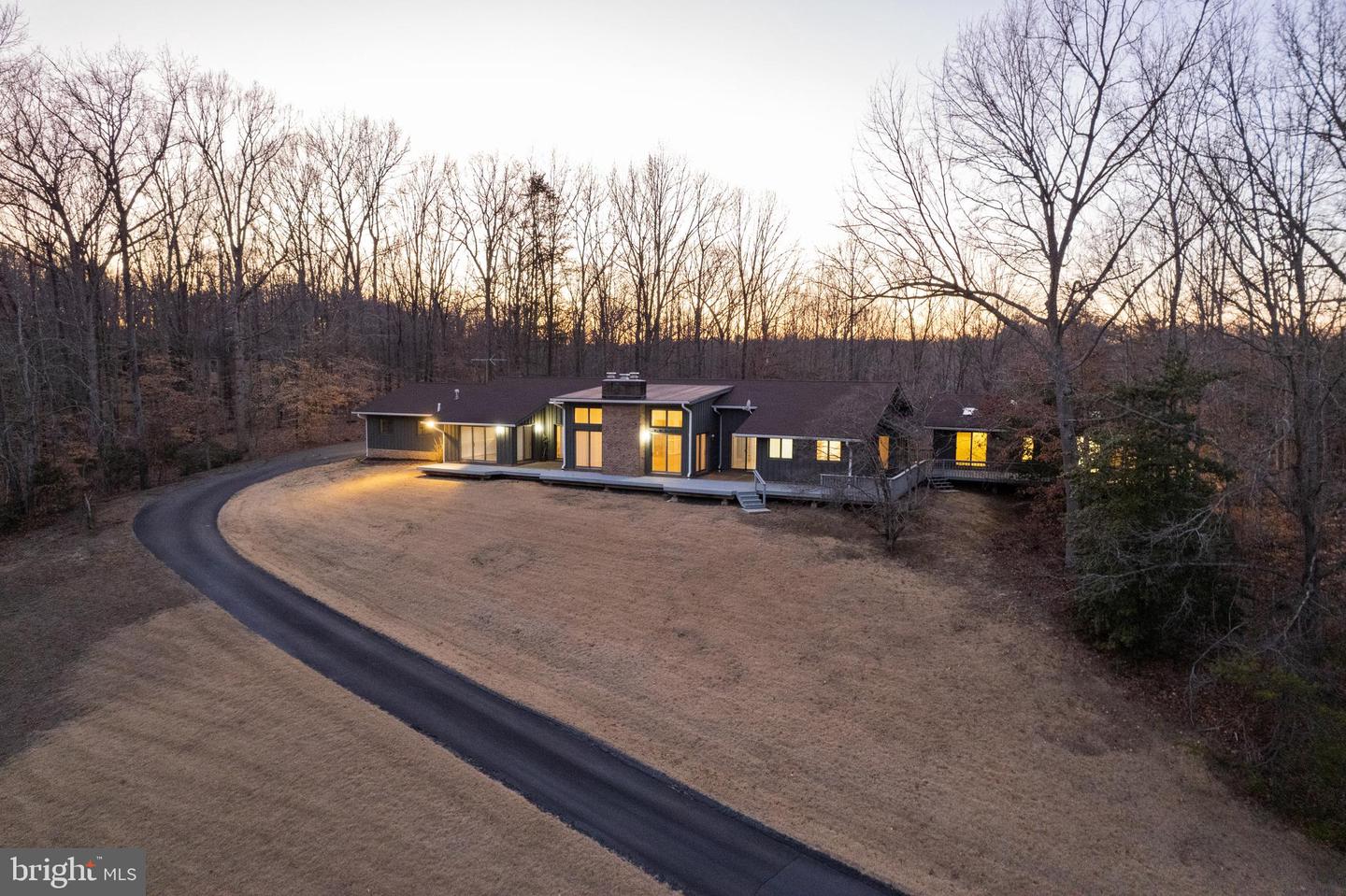 20 CESSNA LN, FREDERICKSBURG, Virginia 22405, 7 Bedrooms Bedrooms, ,7 BathroomsBathrooms,Residential,For sale,20 CESSNA LN,VAST2039280 MLS # VAST2039280