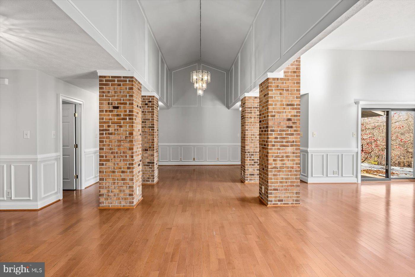 20 CESSNA LN, FREDERICKSBURG, Virginia 22405, 7 Bedrooms Bedrooms, ,7 BathroomsBathrooms,Residential,For sale,20 CESSNA LN,VAST2039280 MLS # VAST2039280