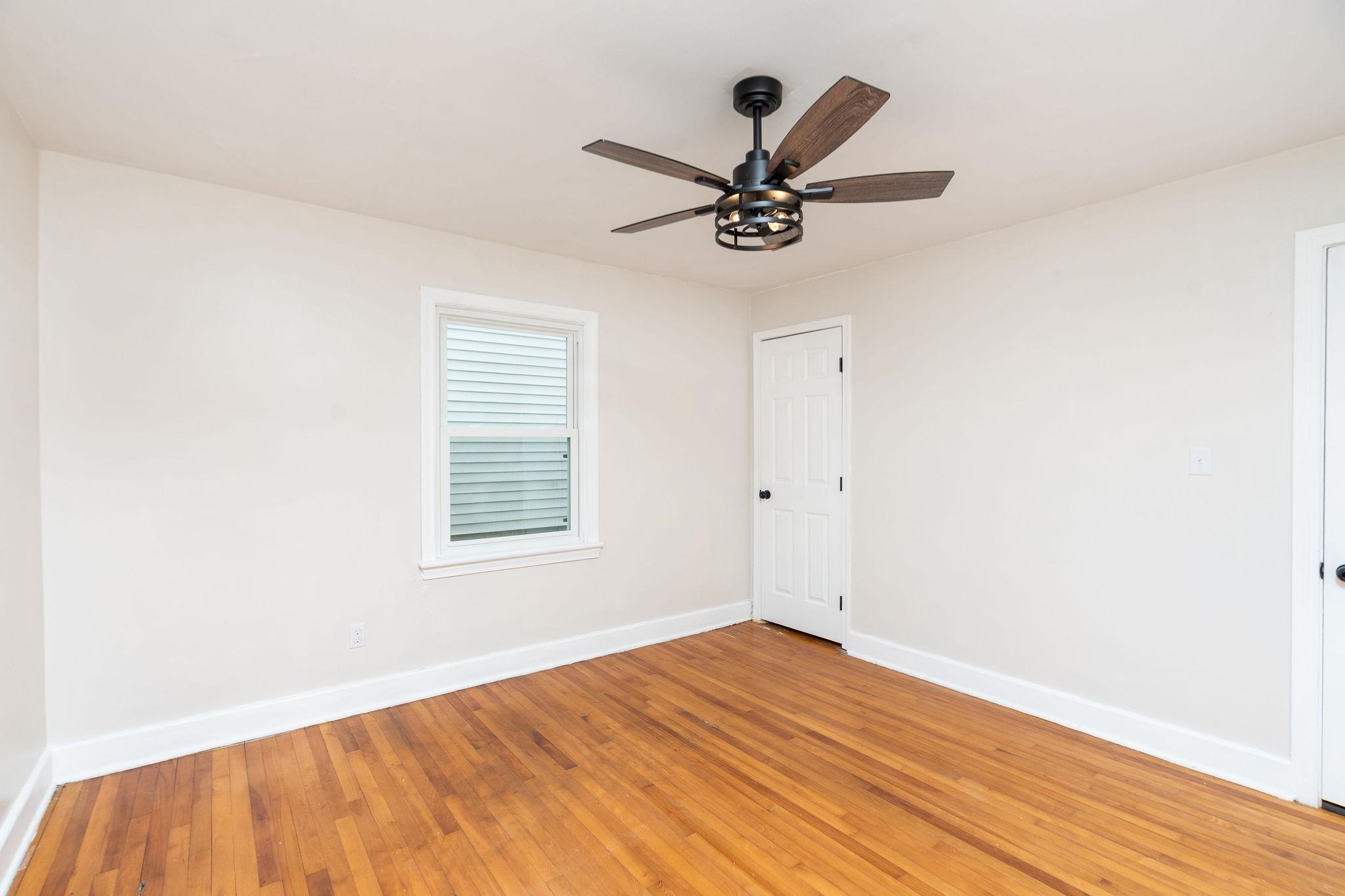 123 FRASER LN, STAUNTON, Virginia 24401, 2 Bedrooms Bedrooms, ,1 BathroomBathrooms,Residential,123 FRASER LN,665058 MLS # 665058