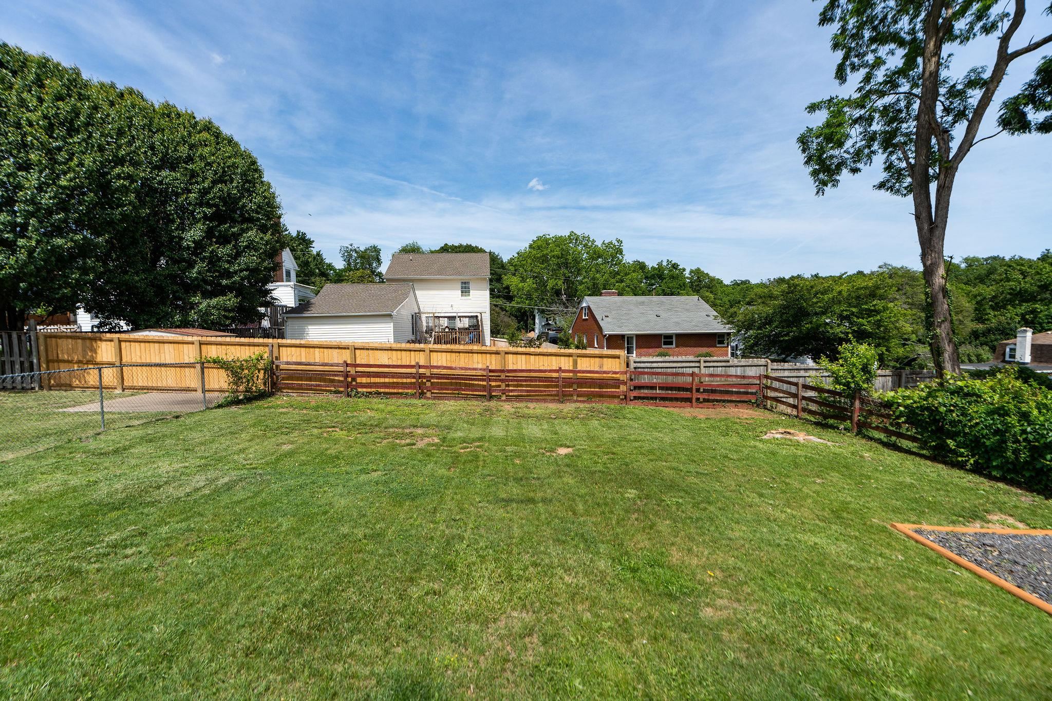123 FRASER LN, STAUNTON, Virginia 24401, 2 Bedrooms Bedrooms, ,1 BathroomBathrooms,Residential,123 FRASER LN,665058 MLS # 665058