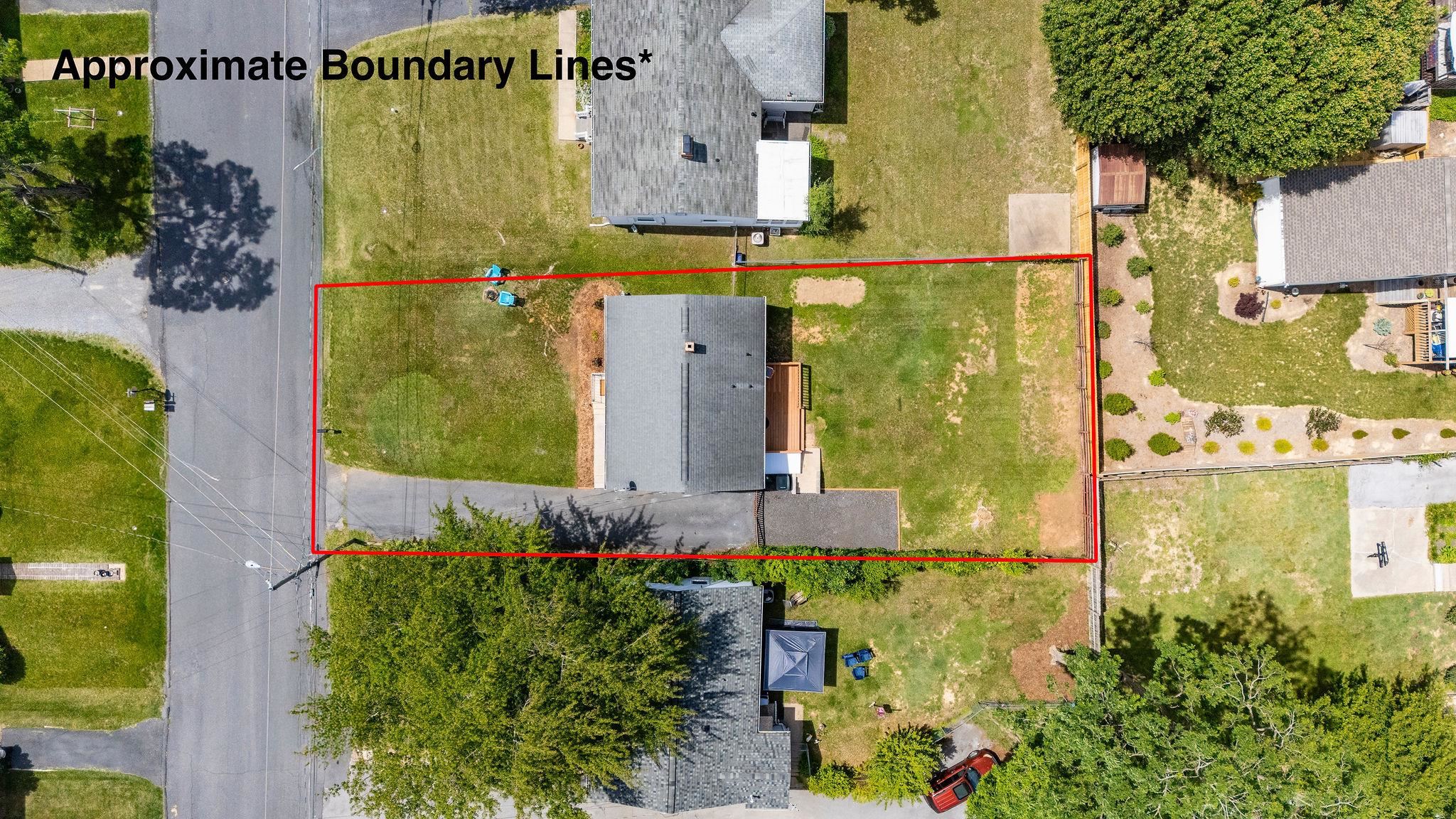 123 FRASER LN, STAUNTON, Virginia 24401, 2 Bedrooms Bedrooms, ,1 BathroomBathrooms,Residential,123 FRASER LN,665058 MLS # 665058