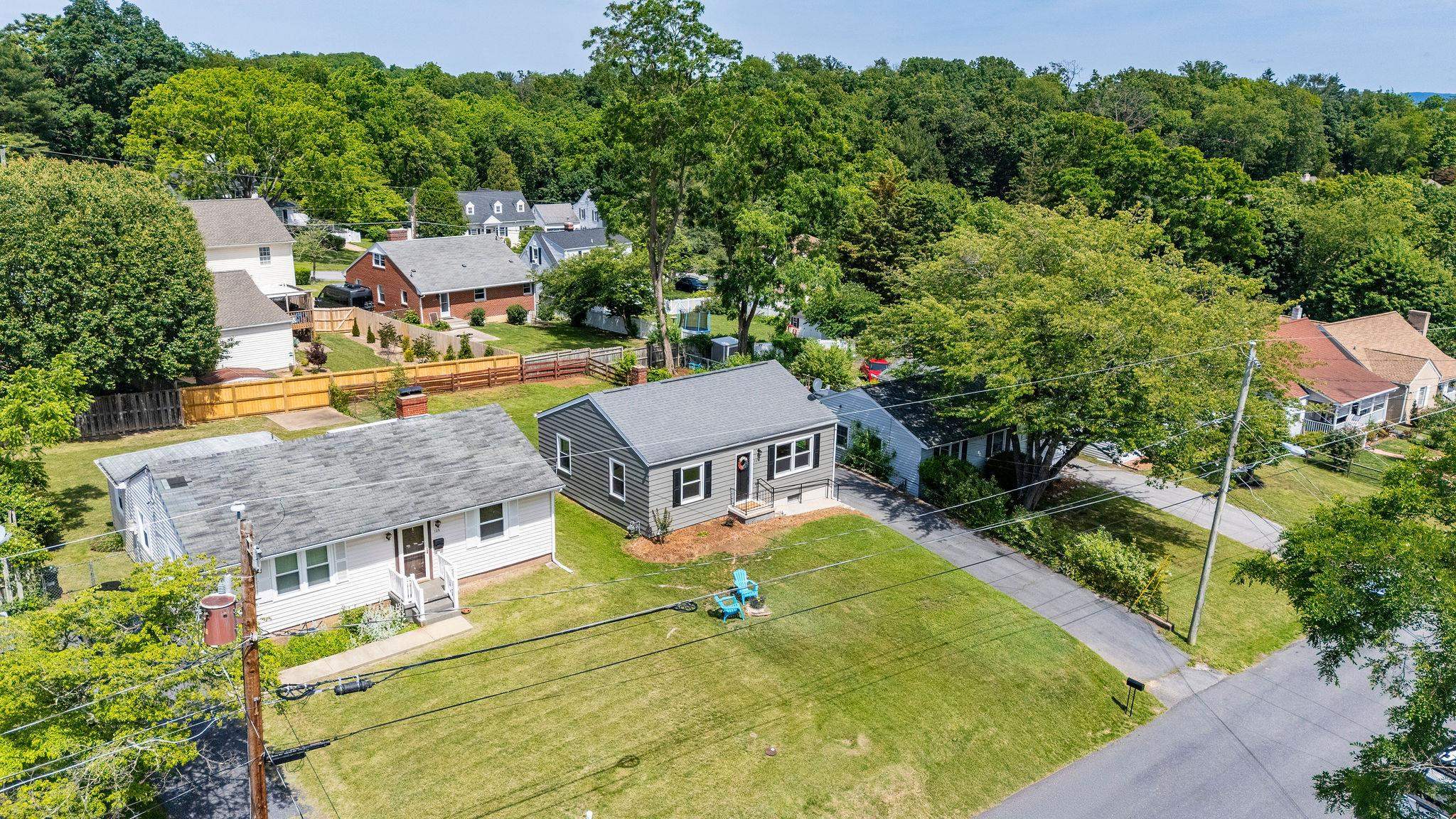 123 FRASER LN, STAUNTON, Virginia 24401, 2 Bedrooms Bedrooms, ,1 BathroomBathrooms,Residential,123 FRASER LN,665058 MLS # 665058